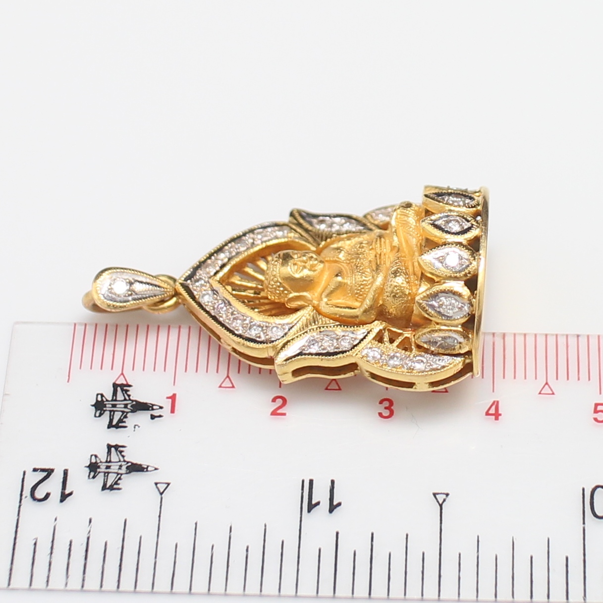 PD25021 จี้พระสังกัจจายองค์ทองคำ เลี่ยมกรอบทองแท้ 90% ฝังเพชรแท้ 29 เม็ด 0.50 กะรัต นน.รวม 27.2 กรัม