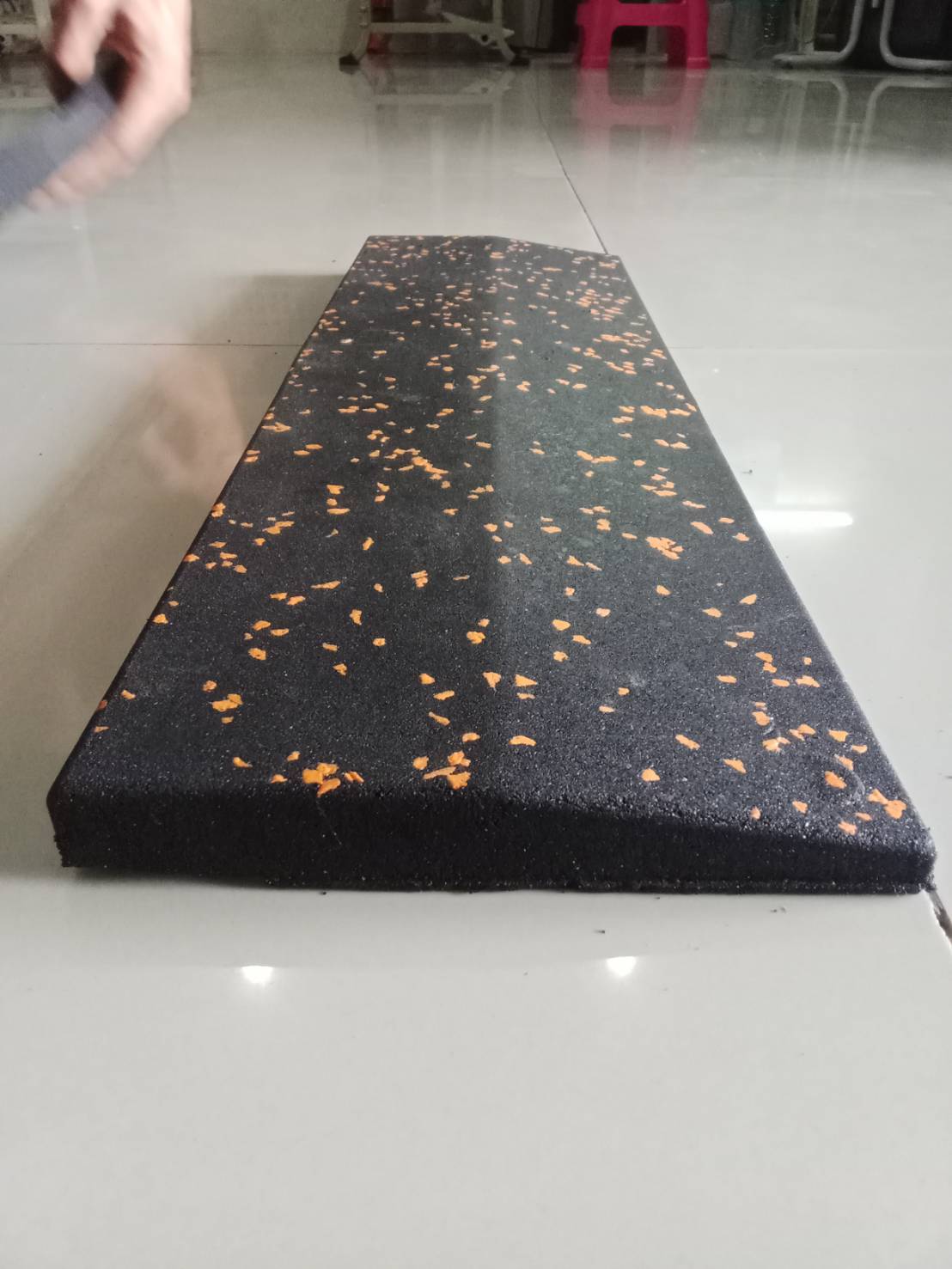 โรงงานผลิตในไทยแผ่นยางEPDM หนา25มิล 1300บาท ปูพื้นห้องฟิตเนส