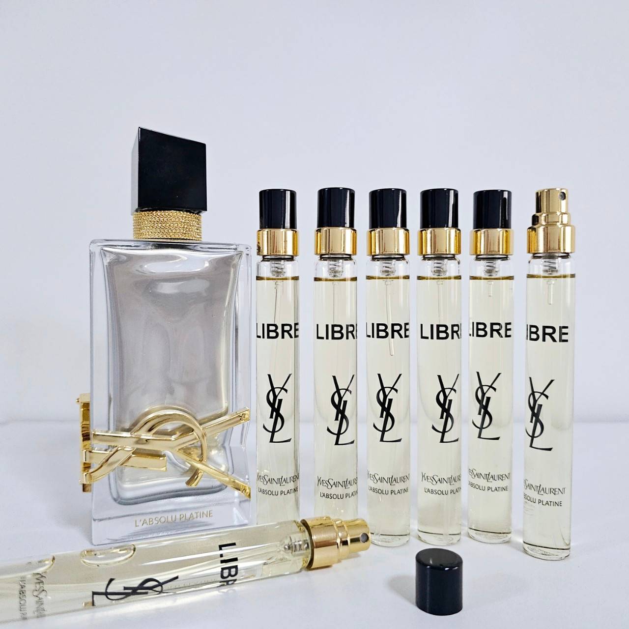 น้ำหอมจิ๋วมินิ YSL Libre L'Absolu Platine EDP 10ml แบบสเปรย์ไม่มีกล่อง ( Mini Perfume น้ำหอมขนาดพกพา) น้ำหอมจิ๋วมินิแบบทดลองแบบสเปรย์ พกพาก็สะดวกใช้ฉีดตามจุดชีพจร