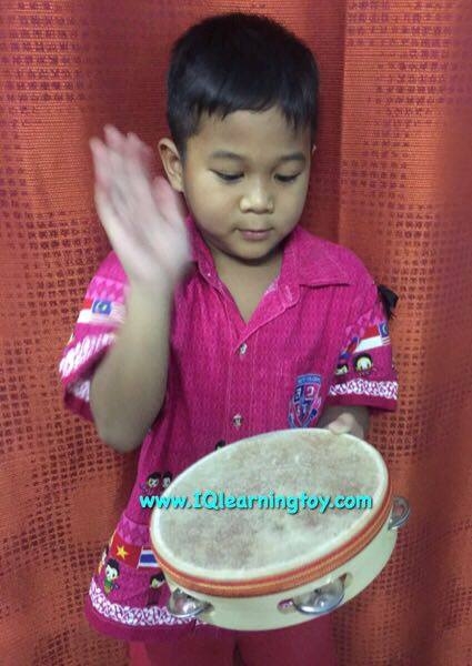ทัมบูรินมีหน้ากลอง8นิ้ว (แทมบูริน Tambourine) กลองฉิ่ง เป็นเครื่องดนตรีแบบเคาะจังหวะ ให้เสียงดนตรีสดใส ร่าเริง สนุกสนาน ส่งฟรี