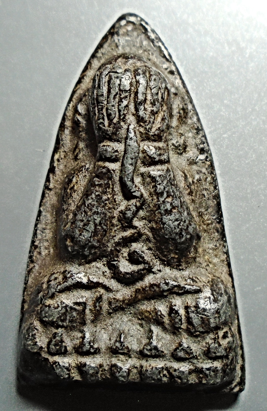 เหรียญหล่อพระปิดตา เนื้อตะกั่วผสมแร่ วัดลอน พัทลุง ปี 2509