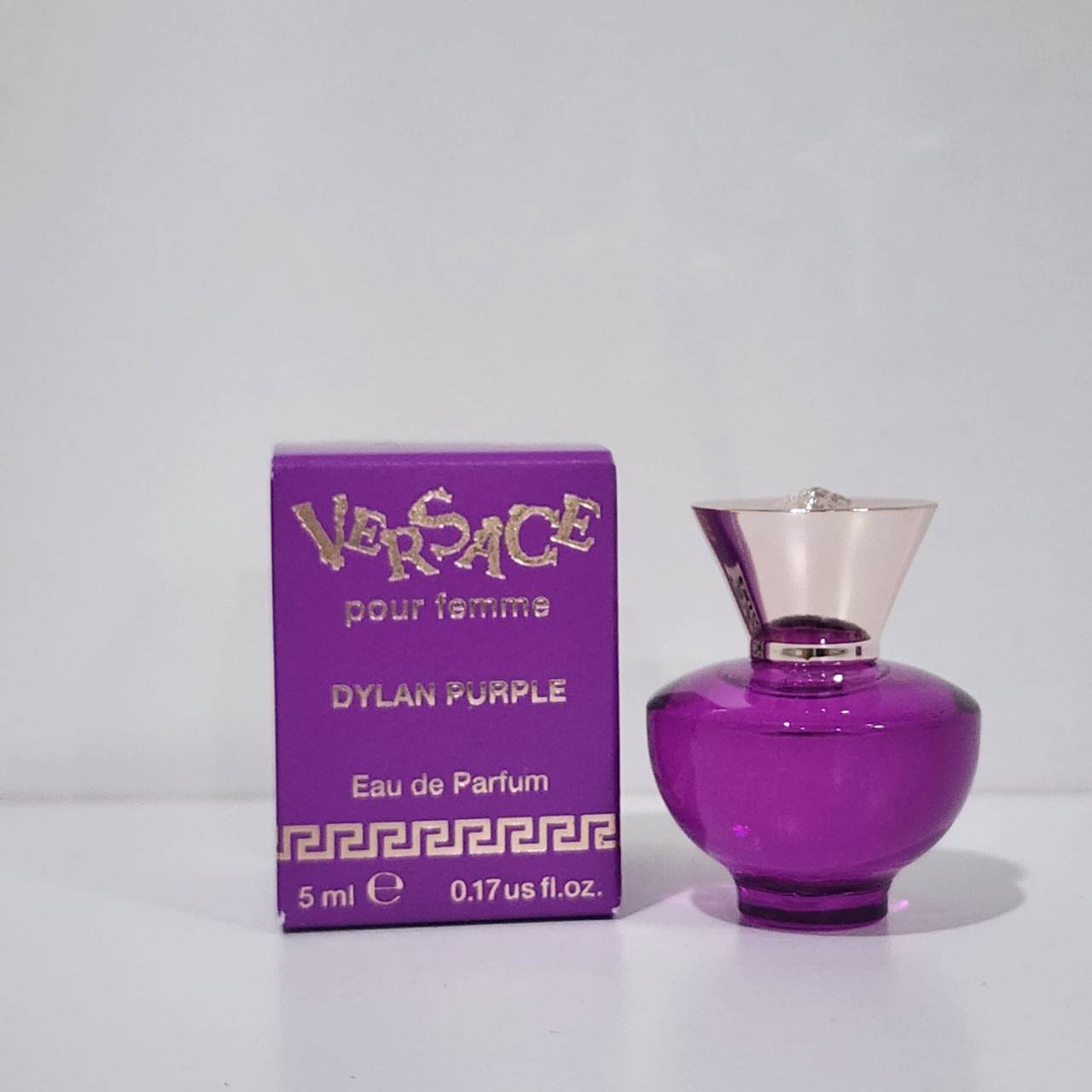 น้ำหอมจิ๋วมินิ Versace Dylan Purple EDP Pour Femme 5ml ( Mini Perfume น้ำหอมขนาดพกพา) น้ำหอมจิ๋วมินิ ขวดน่ารัก ตั้งโชว์ก็สวย พกพาก็สะดวก หัวแต้มตามจุดชีพจร