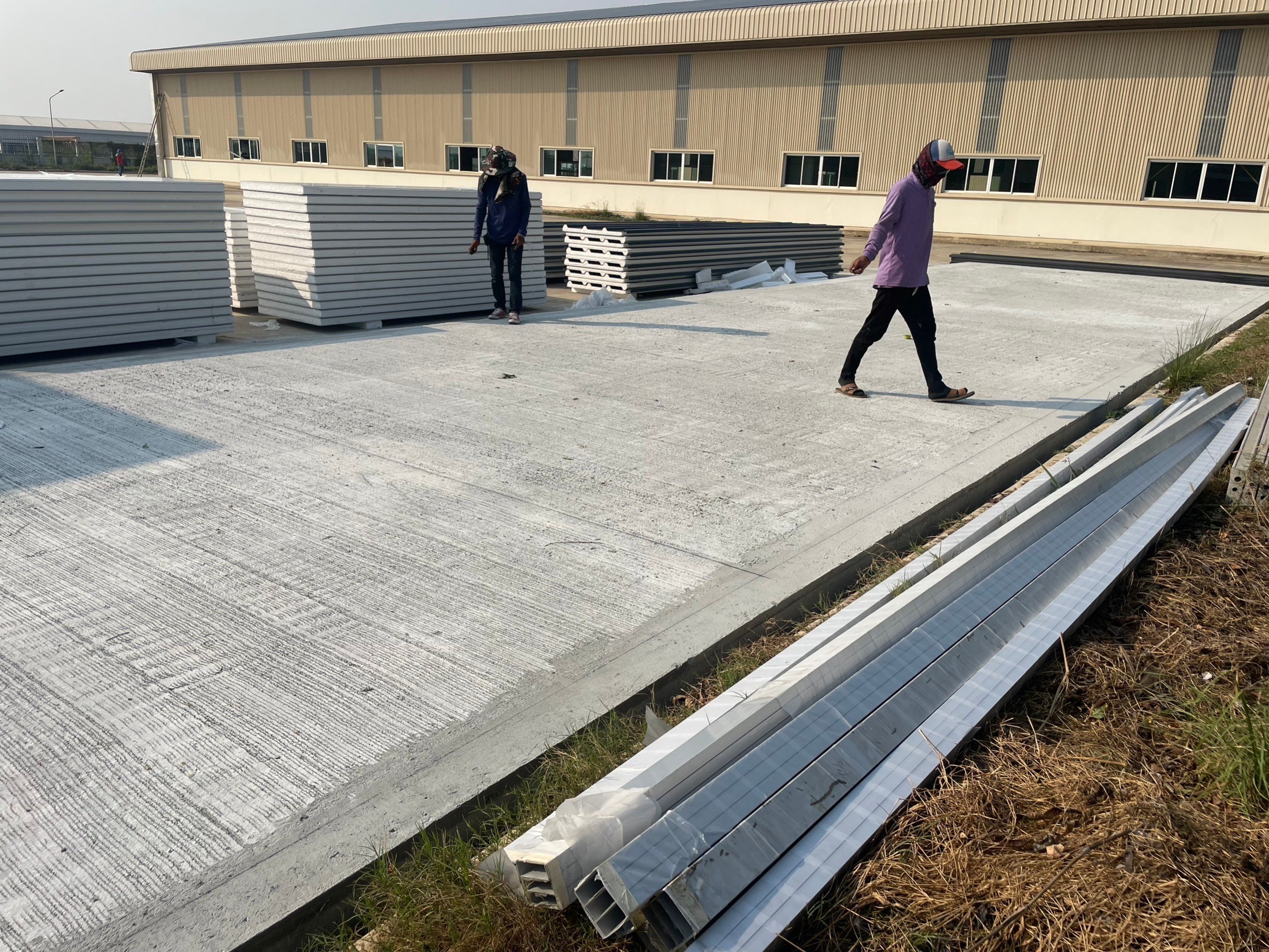 ออฟฟิศสำเร็จรูป บริษัทเหลียงซิ ขนาด5.00x20.00x4.50 เมตร