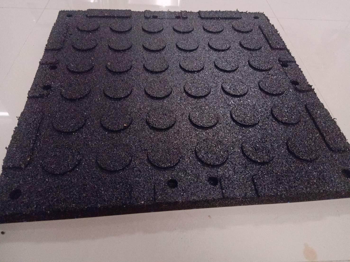 โรงงานผลิตแผ่นยางปูพื้นฟิตเนสepdm