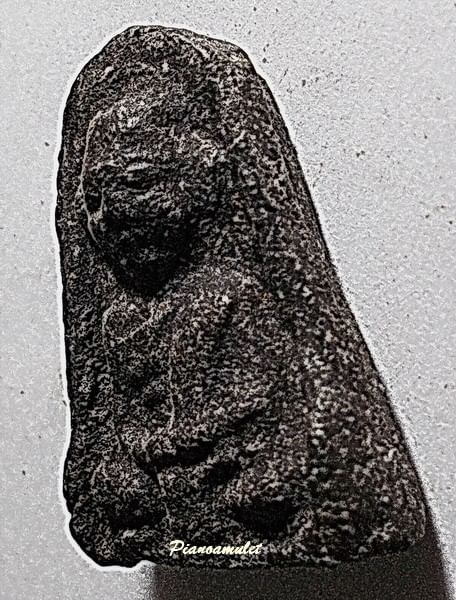 รูปเหมือน เนื้อผง หลวงพ่อน่วม วัดหลวงครู นครศรีธรรมราช พิมพ์เล็ก