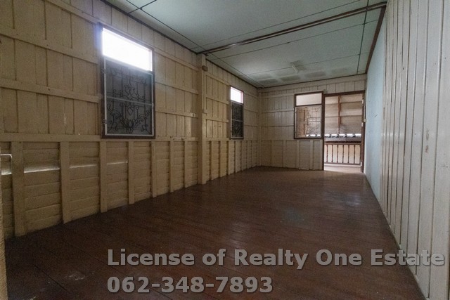 ขายบ้านพร้อมที่ดิน ทำเลติวานนท์ ใกล้แยกสวนสมเด็จ – ตลาดดวงแก้วพลาซ่า ราคาน่าลงทุนสุดในย่านนี้