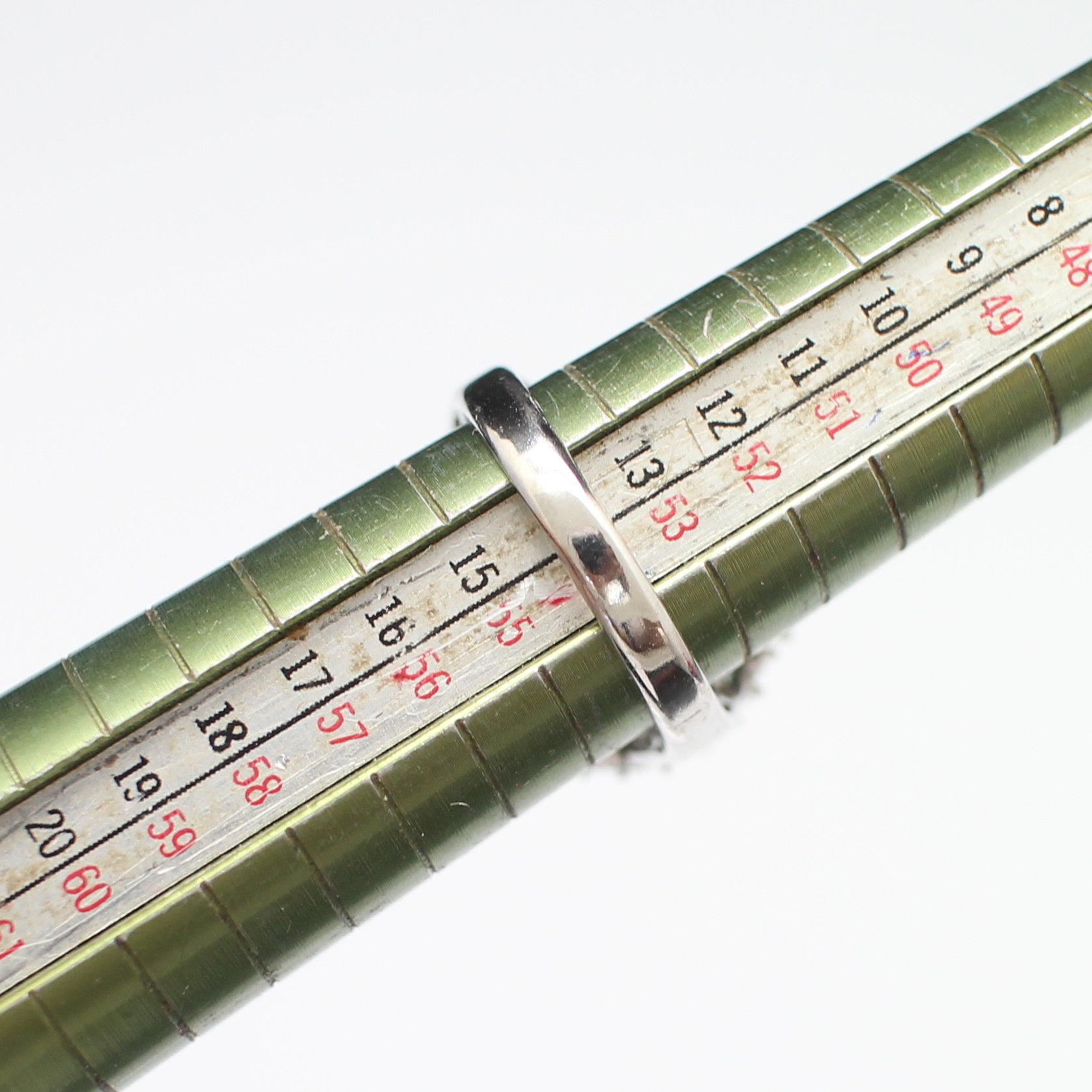 RG250226 แหวนมรกตโคลัมเบียล้อมเพชร มีใบเซอร์ มรกต 11.08 กะรัต เพชรแท้ 2.50 กะรัต เรือน PT900 นน.รวม 15.8 กรัม ขนาดแหวน 54