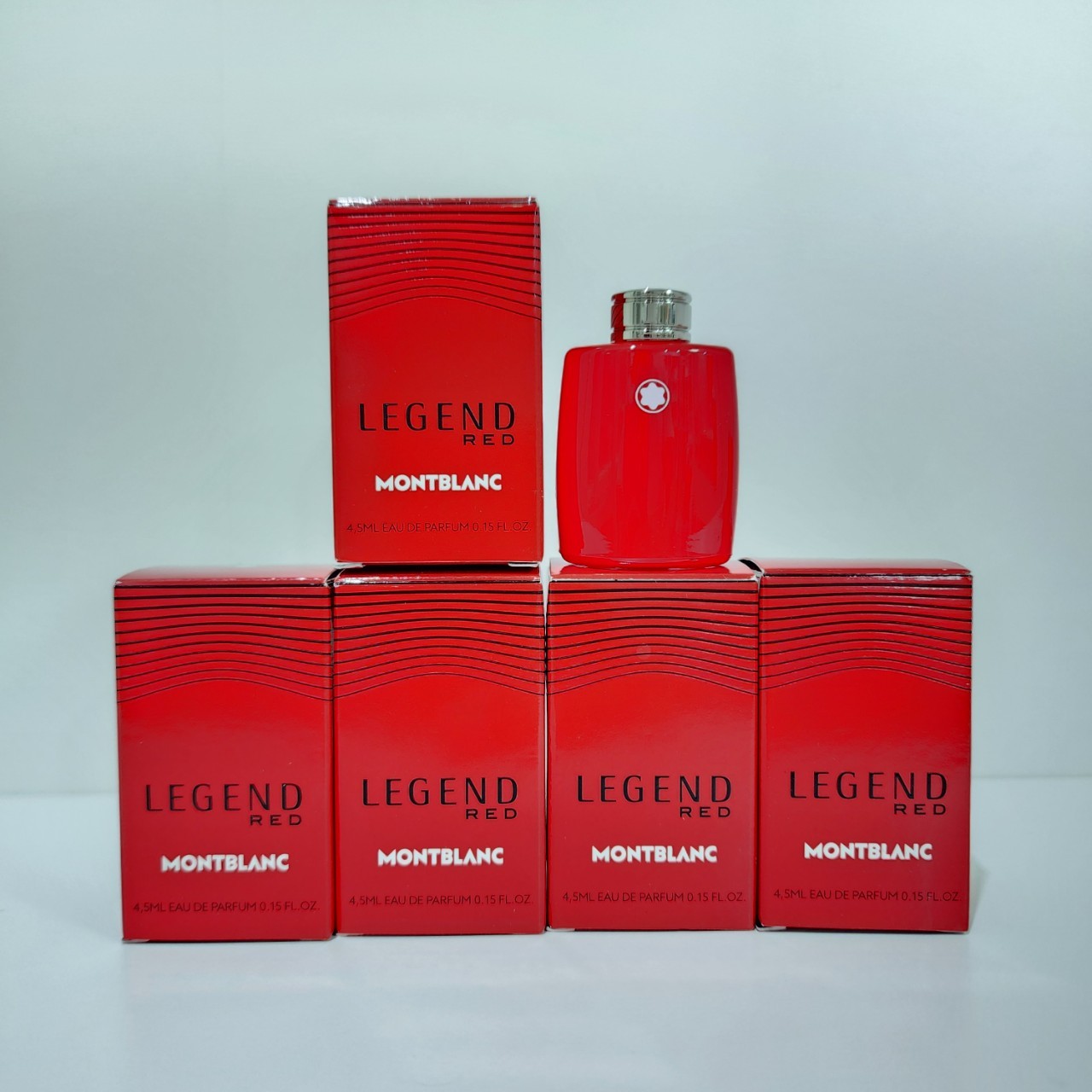 น้ำหอมจิ๋วมินิ Montblanc Legend Red EDP 4.5ml แบบแต้มมีกล่อง ( Mini Perfume น้ำหอมขนาดพกพา) น้ำหอมจิ๋วมินิ ขวดน่ารัก ตั้งโชว์ก็สวย พกพาก็สะดวก หัวแต้มตามจุดชีพจร