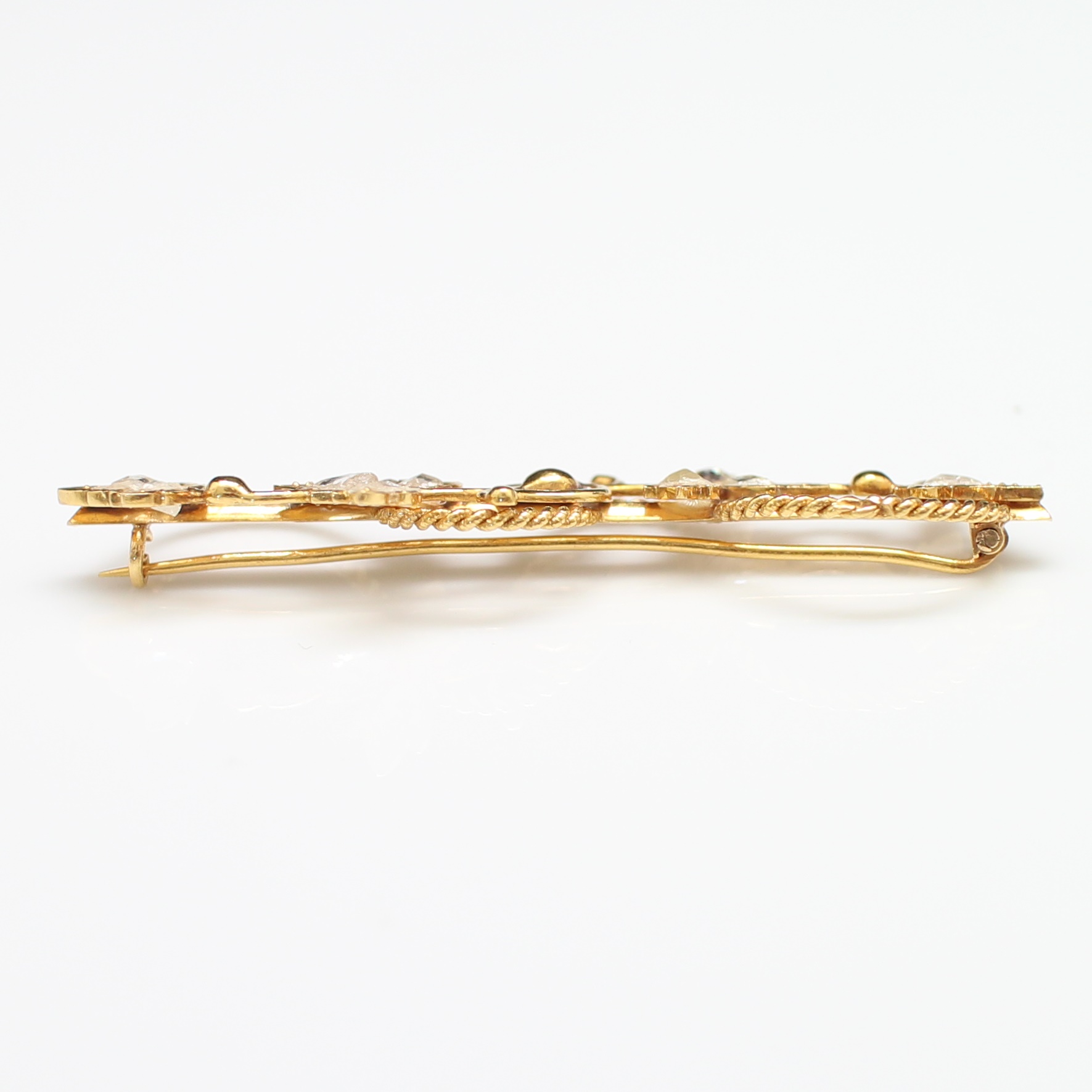 CL25026 เข็มกลัดเพชรซีกดอกไม้ ทองแท้ 90% นน.รวม 7.2 กรัม งานเก่า สวย