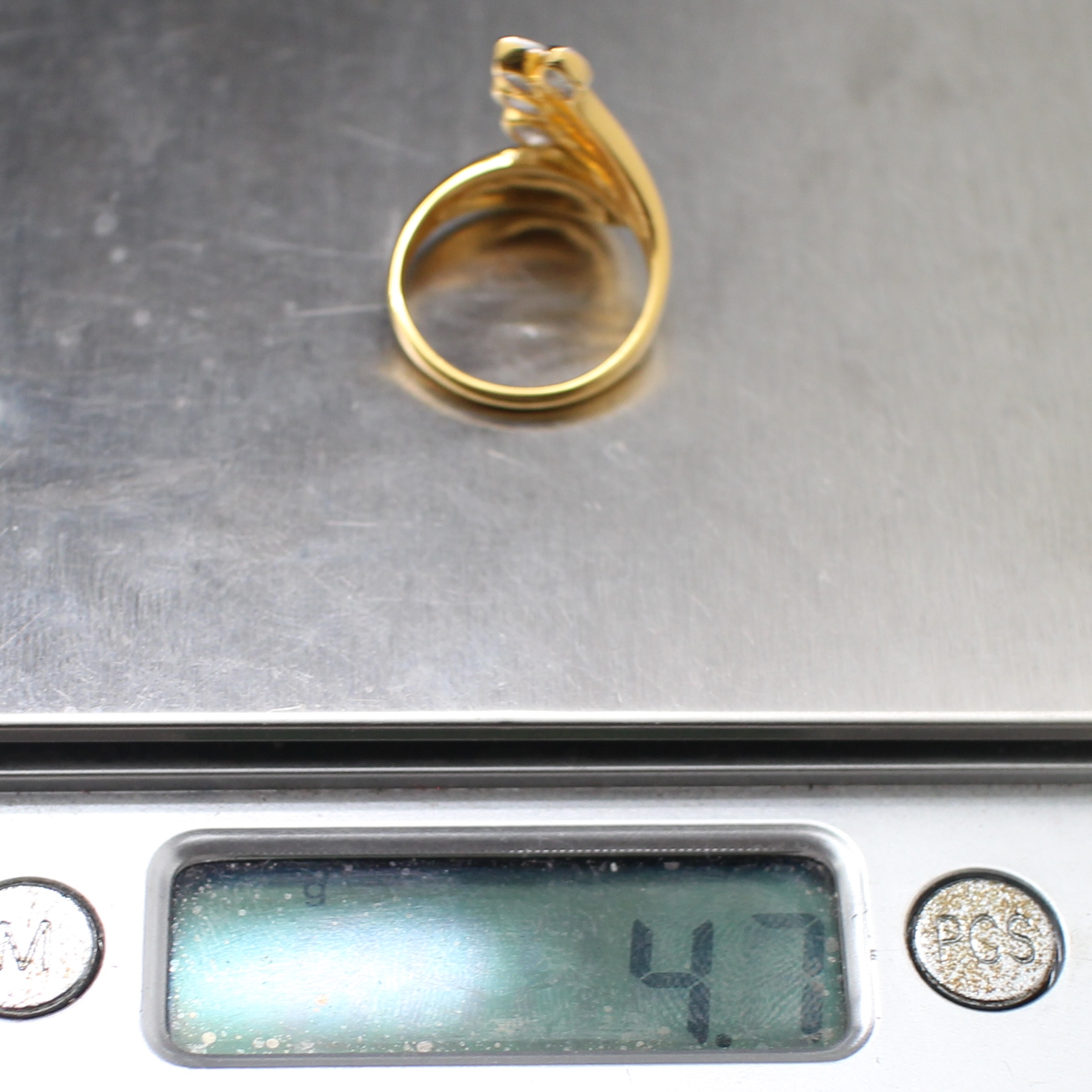 RG250105 แหวนเพชรดีไซน์ เพชรแท้ 4 เม็ด 0.54 กะรัต ทองแท้ 90% นน.รวม 4.7 กรัม ขนาดแหวน 52 เพชรขาว