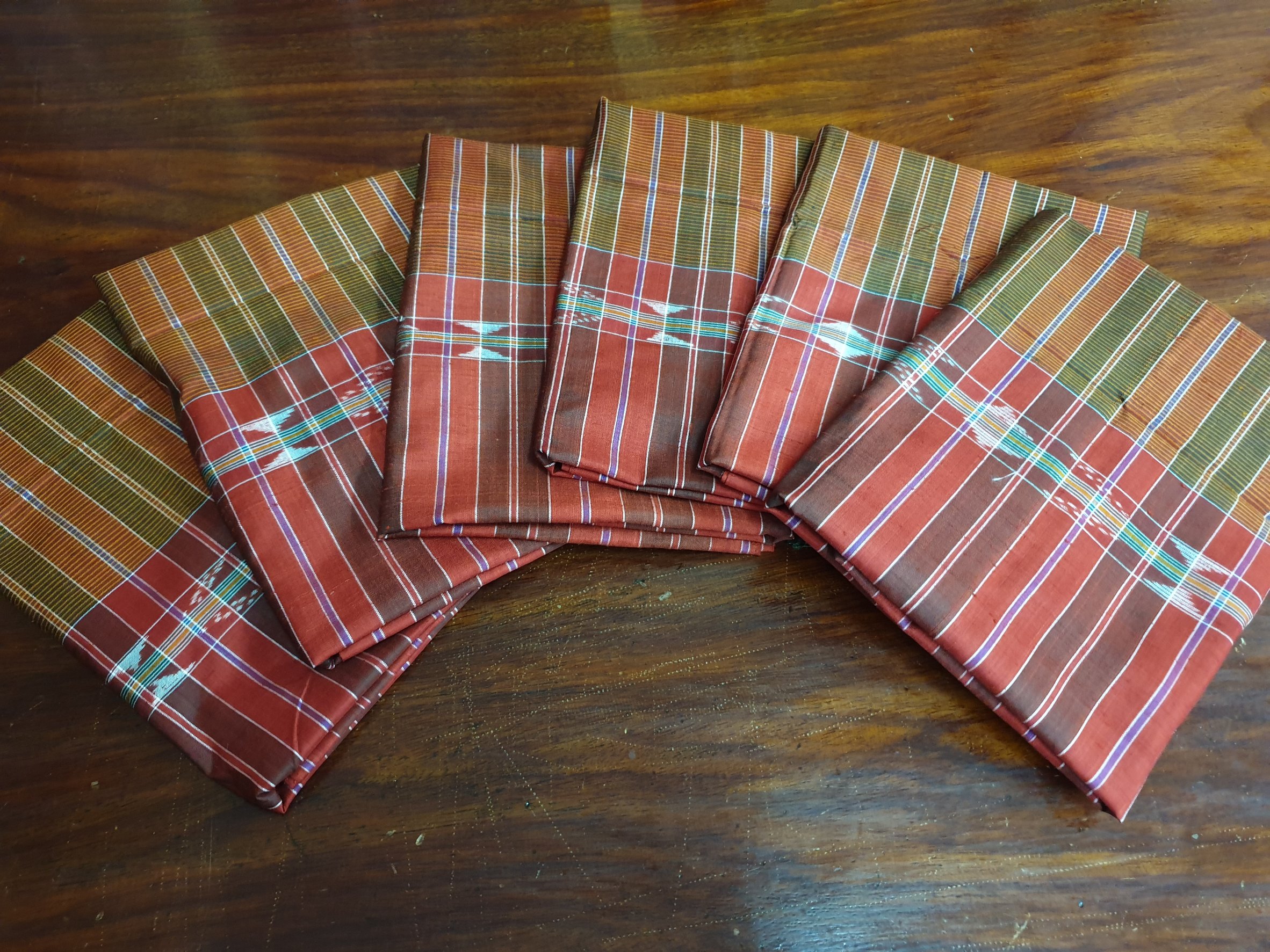 ผ้าขาวม้า ไหมบ้านสาวมือ ริมหมี่ ขนาด 62x200ซม. สีคละสี รหัส R4B-NY0114661