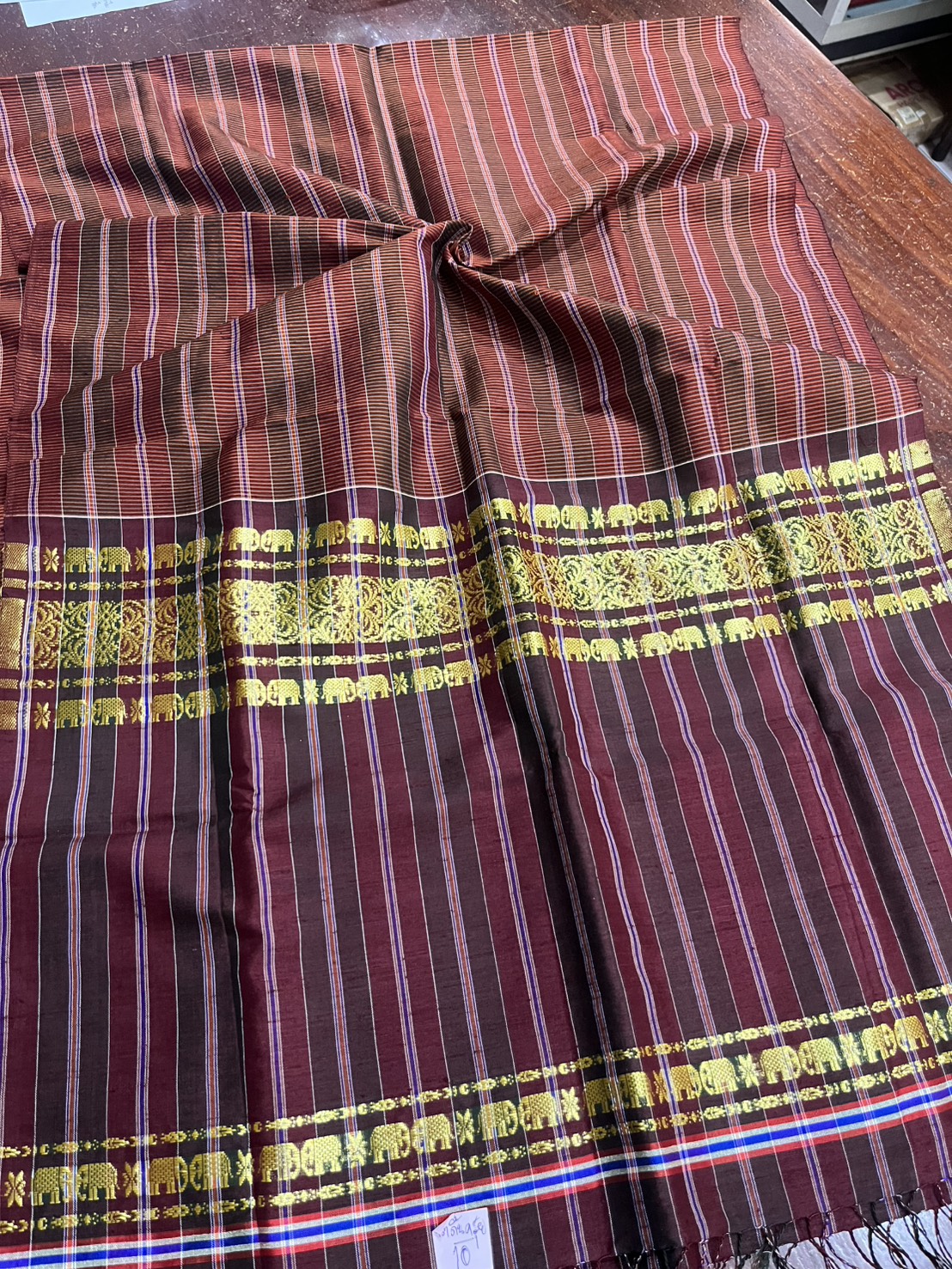 ผ้าขาวม้า ไหมแท้ ยกขิดดิ้นลายช้าง มีชายครุย ขนาด 65X200ซม. รหัส R4E-NY-10