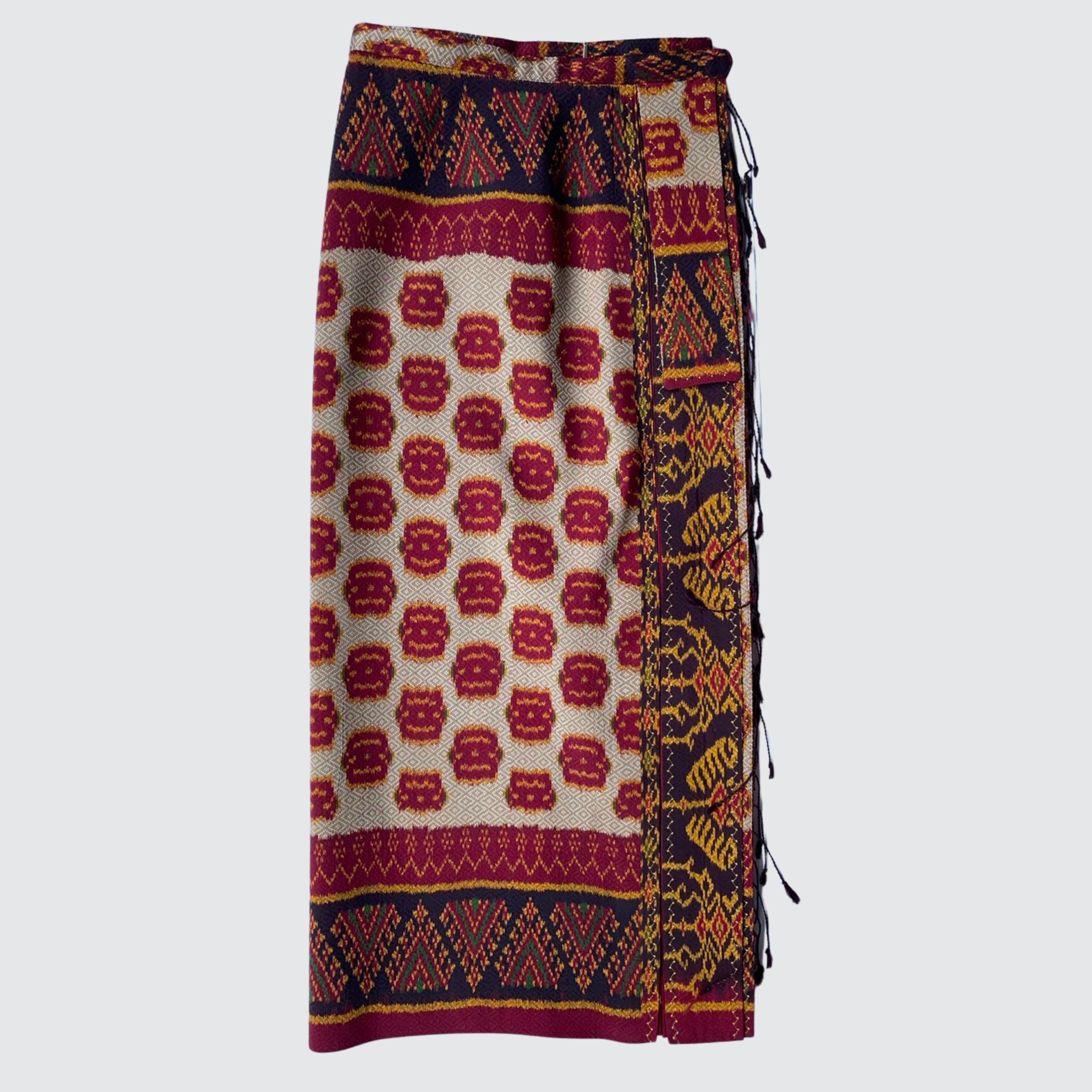 ผ้าถุงป้าย แบบเลื่อนตะขอตามไซส์ หน้านางข้าง ลายดอกไม้ สีครีมงาช้าง รหัส WM-PTS-1009681418