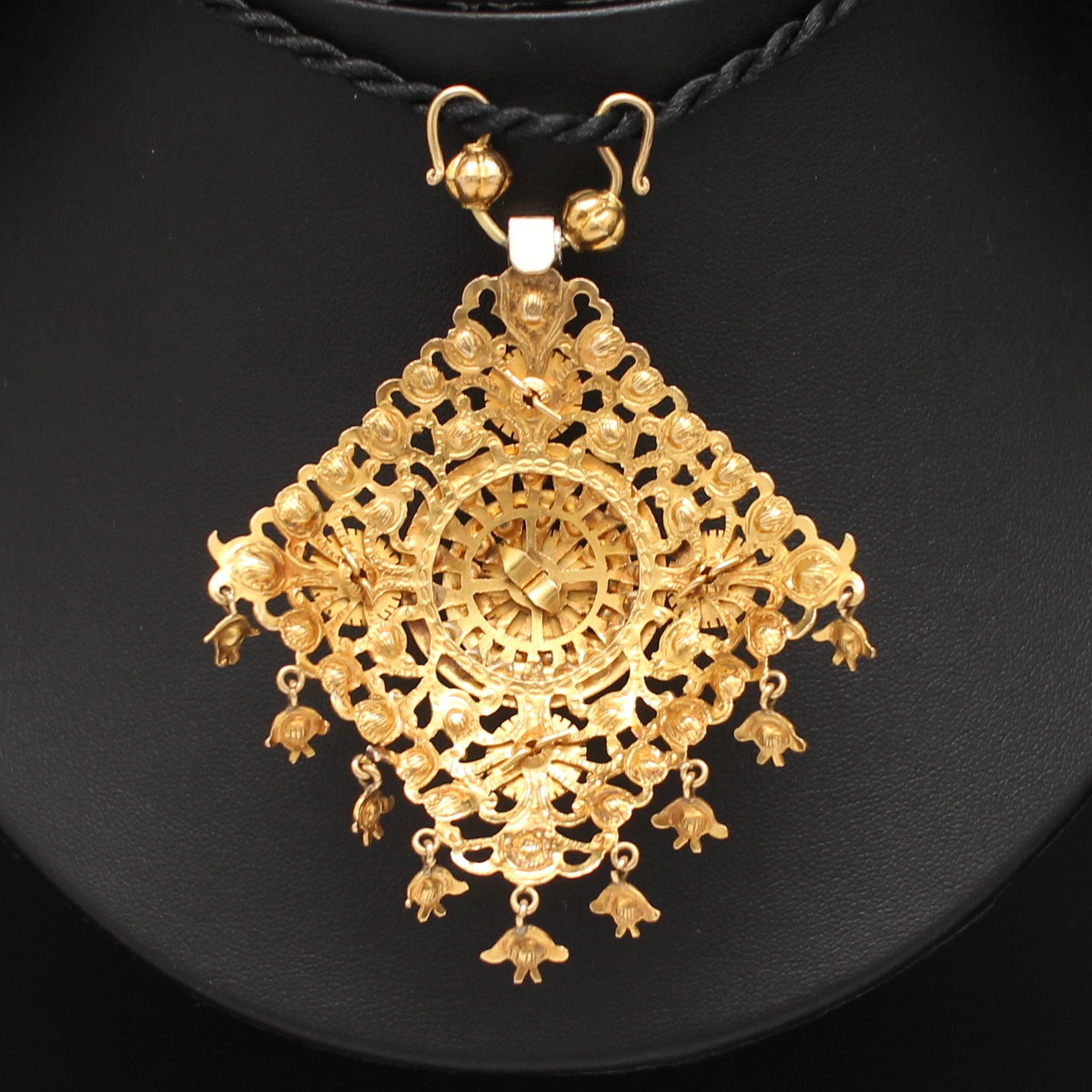 PD25099 จี้เพชรซีกฉลุลาย 5 ยอด ตุ้งติ้ง ทองแท้ 90% นน.รวม 30.9 กรัม