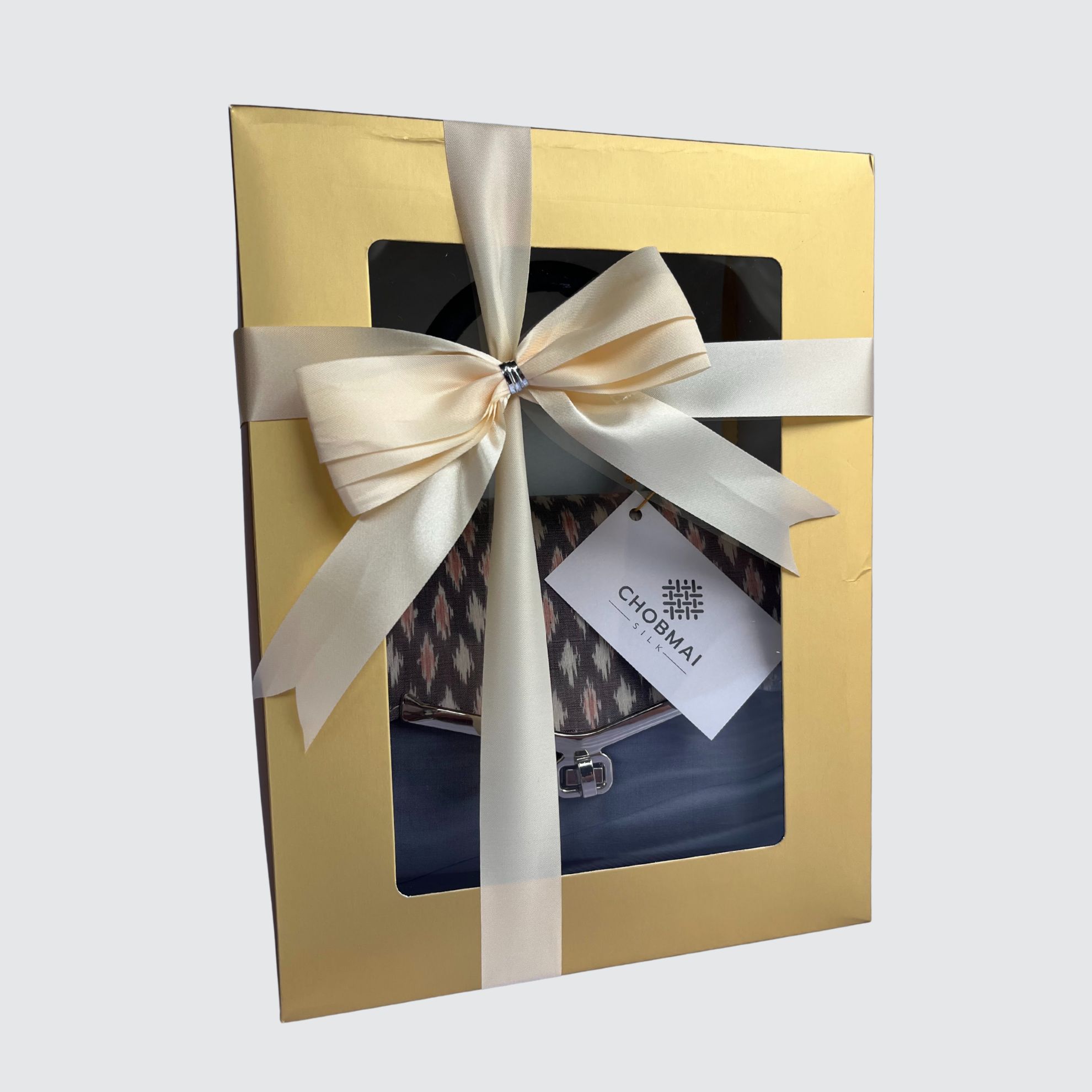 เซ็ตของขวัญ กระเป๋าถือผ้าไหม