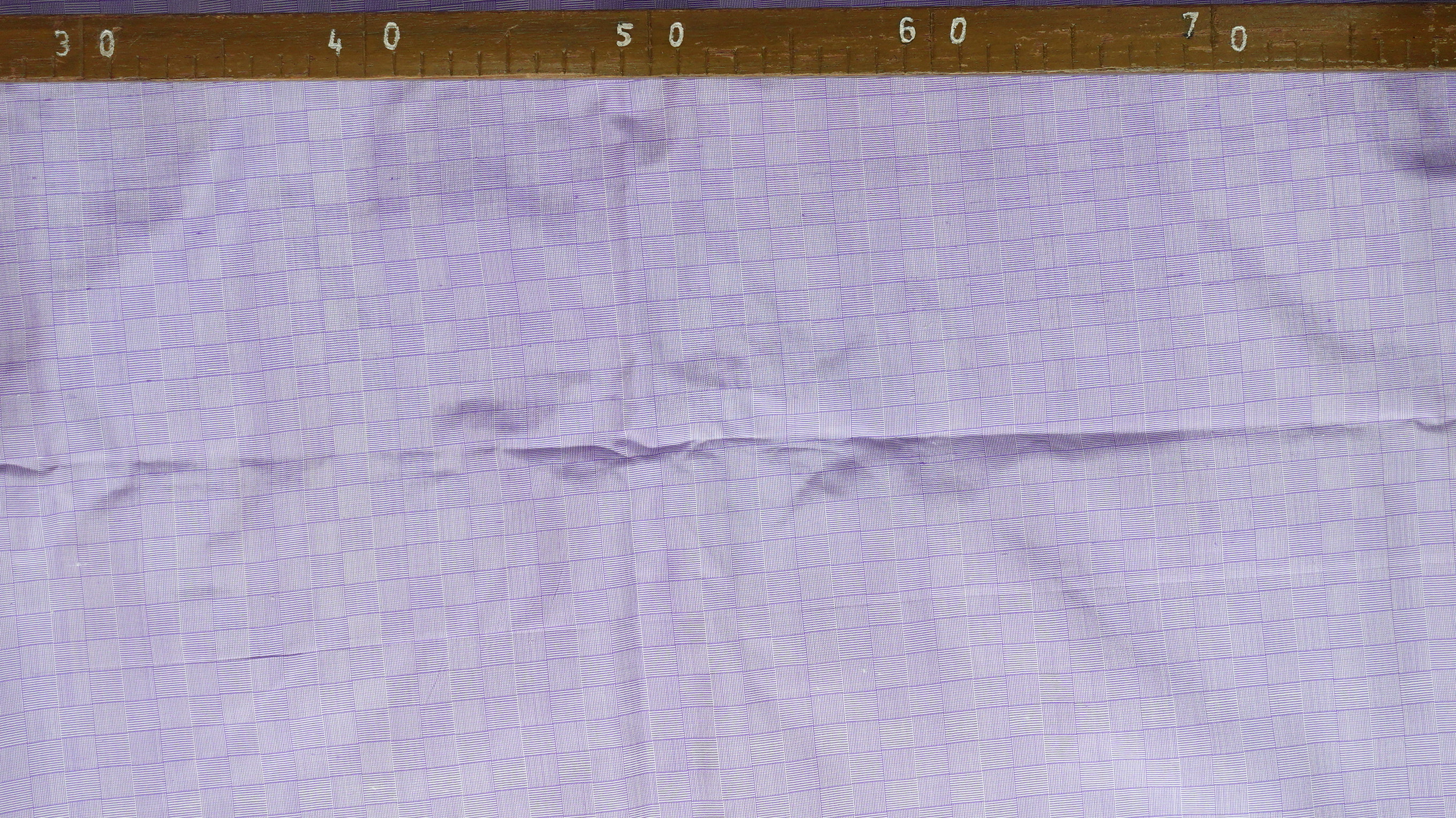 ผ้าไหมลายเกล็ดเต่า เนื้อไหมบ้าน ไหมแท้ สีม่วงดอกมะเขืออ่อน ขายตามความยาวหลา รหัส R1D-NY-01236806