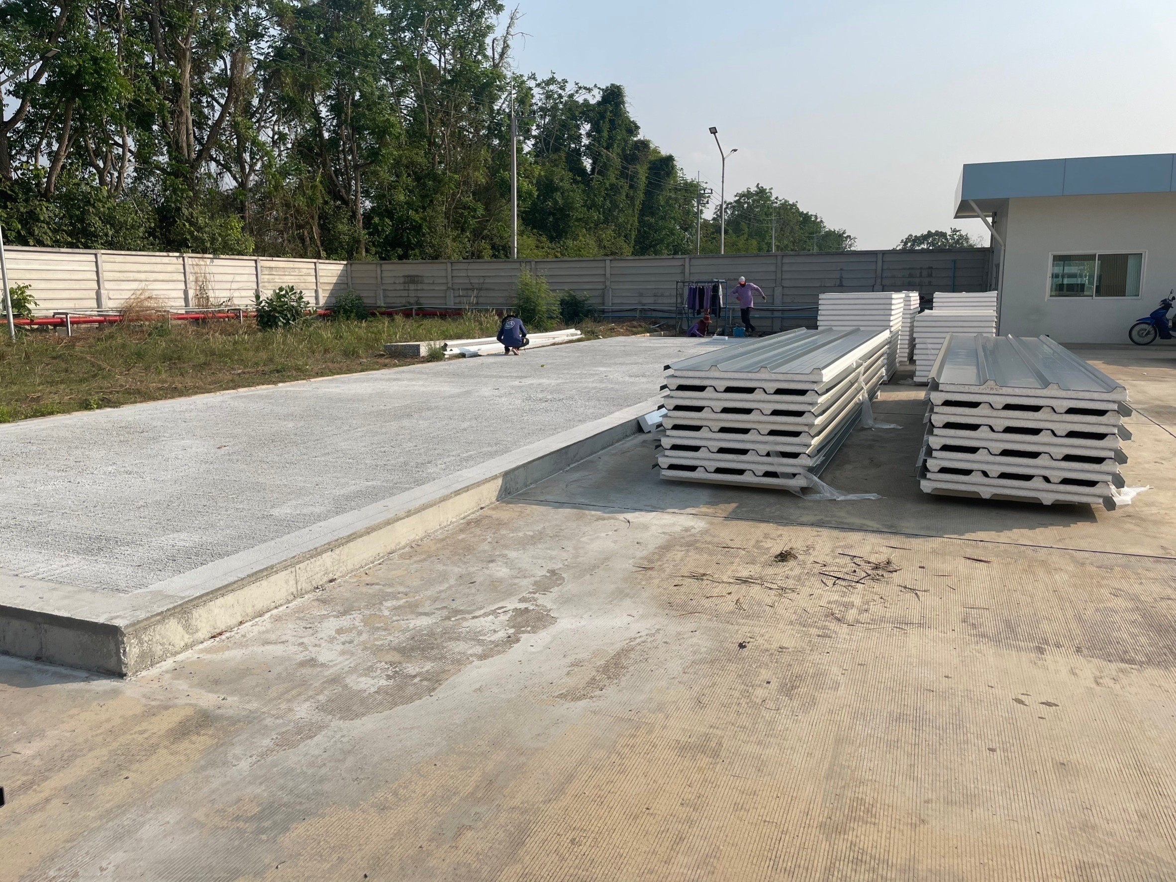 ออฟฟิศสำเร็จรูป บริษัทเหลียงซิ ขนาด5.00x20.00x4.50 เมตร