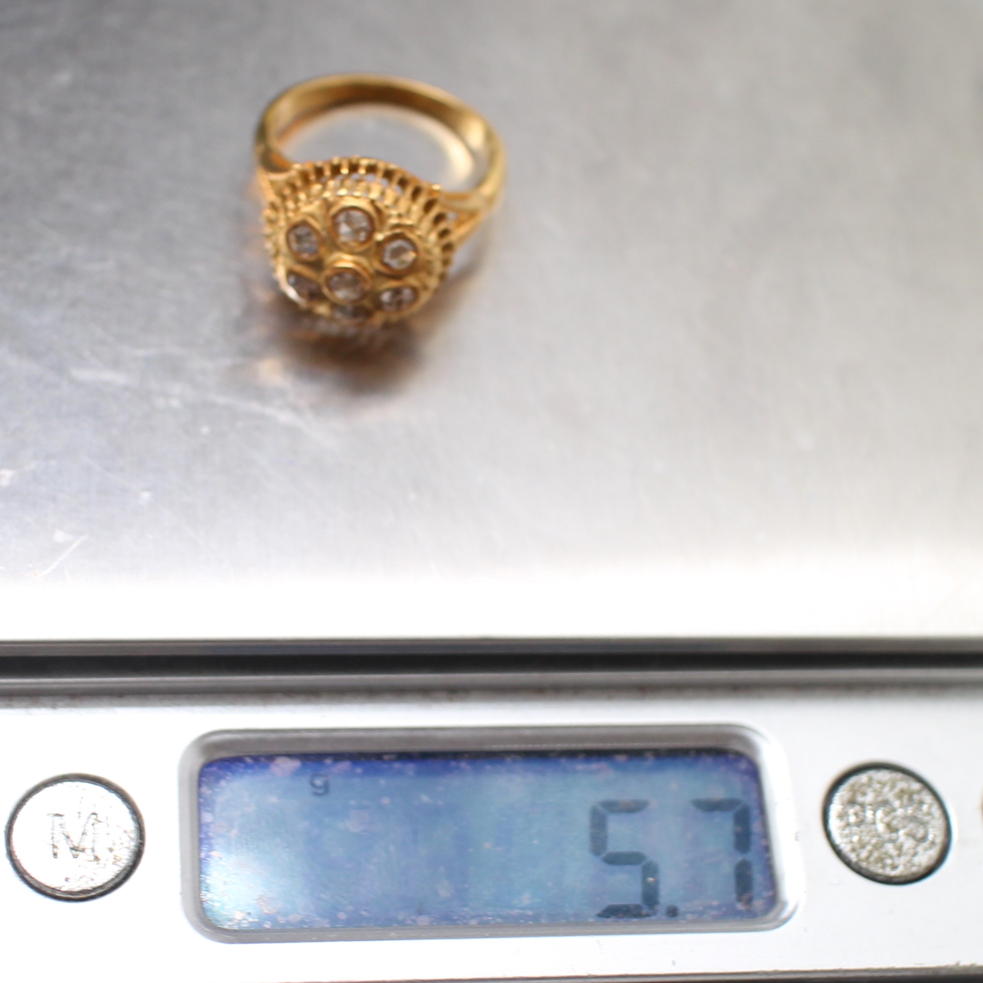 RG250143 แหวนเพชรซีกลูกโลกดอกจอก เพชรซีก 0.82 กะรัต ทองแท้ 90% นน.รวม 5.7 กรัม ขนาดแหวน 54