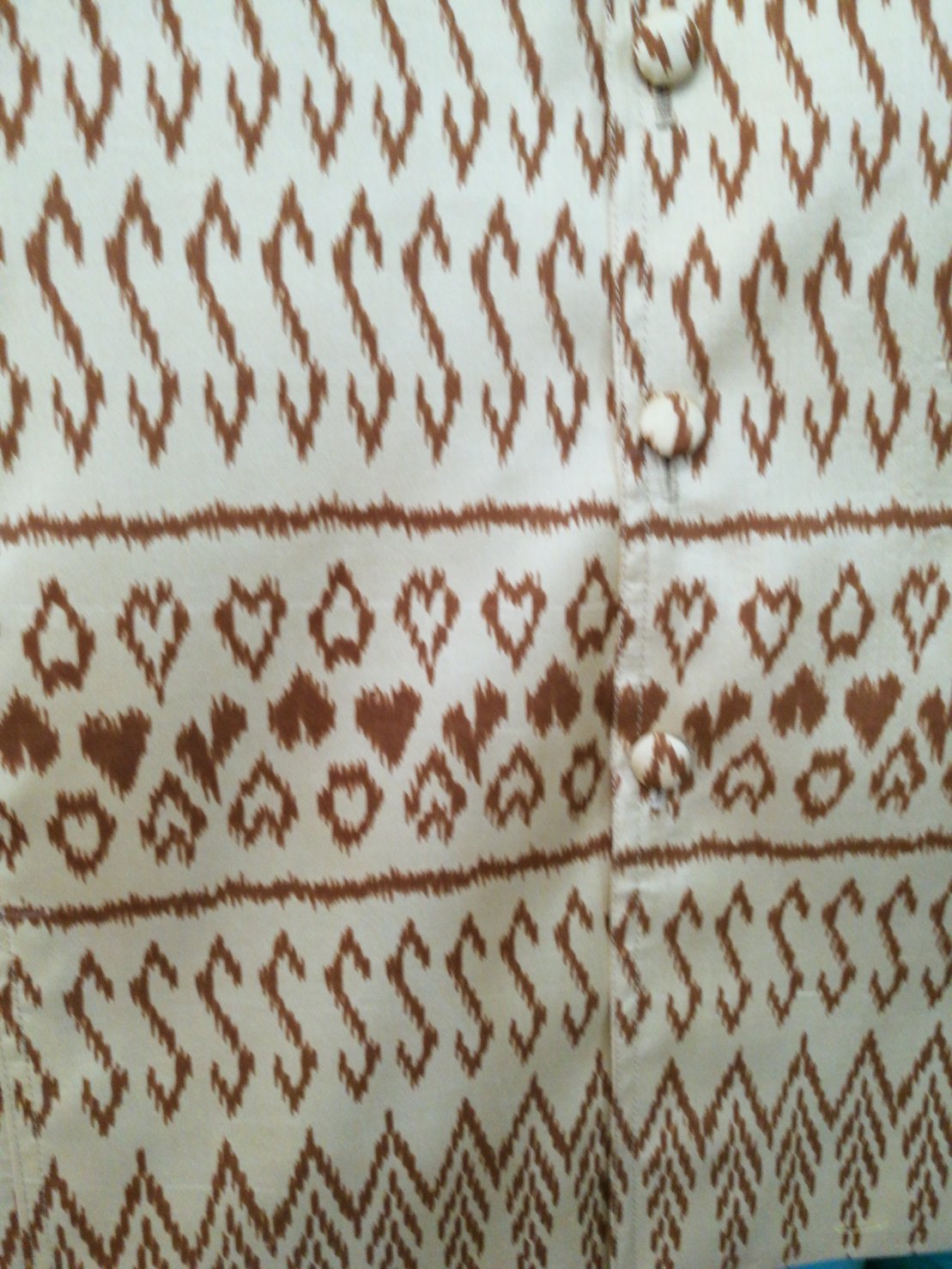 เสื้อซาฟารี คอปก ผ้าไหม พิมพ์ลาย เนื้อเรียบ ลายขอ ไซส์ S รอบอก40 สีเหลืองอ่อน รหัส DS-NY0609915