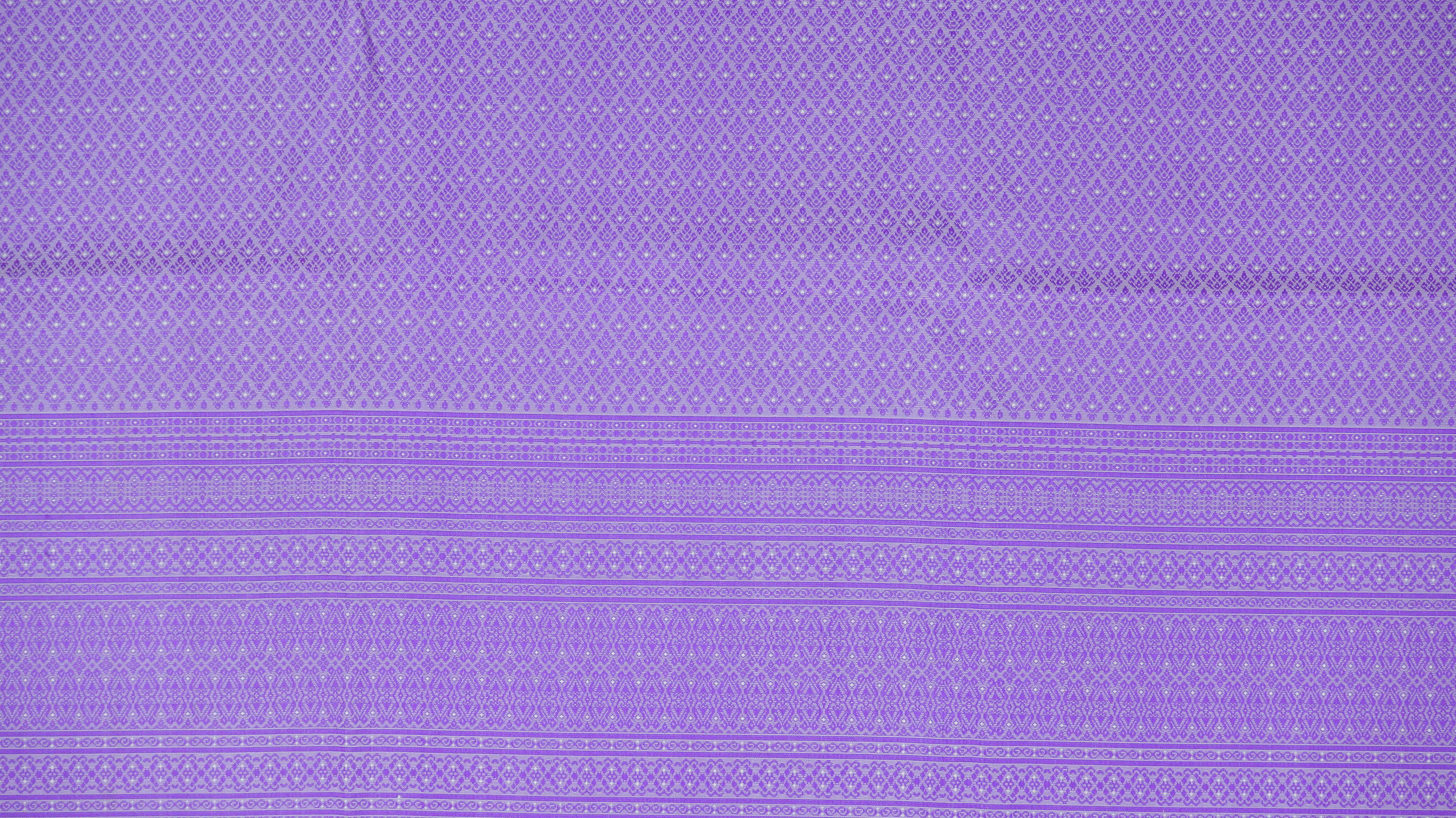 (ผ้าชุด)ไหมยกดอกสุรินทร์ ขนาด 1x4เมตร (ลาย 2เมตร+สีพื้น 2เมตร) สีม่วง รหัส N10-ME-66-0822675