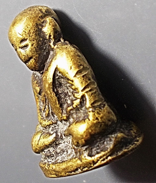 รูปหล่อ ลพ.เงิน วัดบางคลาน พิมพ์ขี้ตา ตอกโค๊ตใต้ฐาน