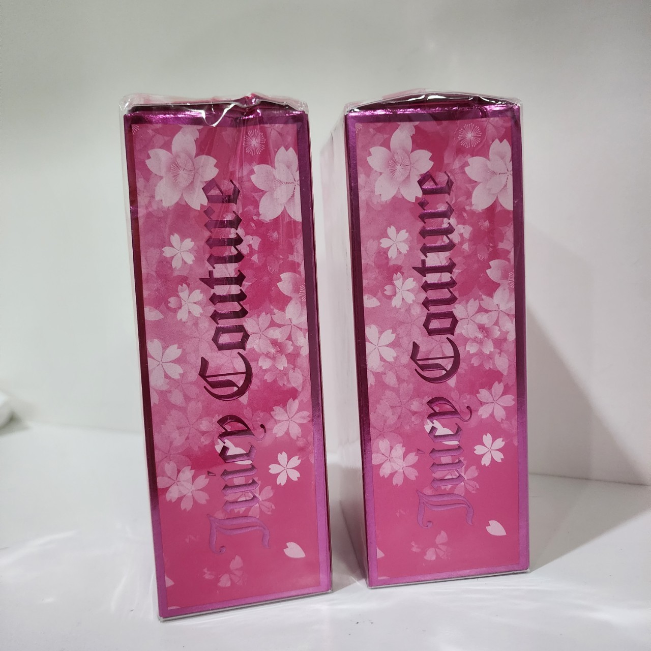 น้ำหอม Juicy Couture Viva La Juicy Petals Please 100ml กล่องซีล กล่องบุบ