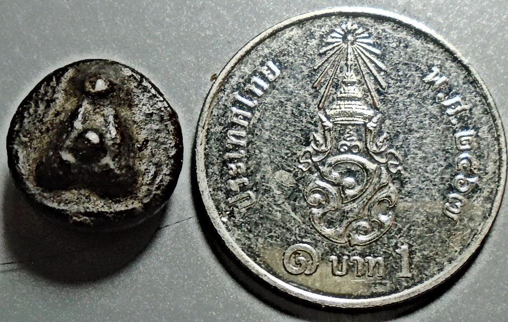 พระปิดตาพิมพ์เม็ดกระดุม หลวงปู่เชย วัดโพธิ์ทองล่าง จ.นนทบุรี