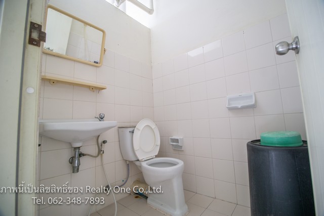 ขาย คอนโดเอื้ออาทร ร่มเกล้า 5 ชั้น 3 ห้องมุม สภาพสวย