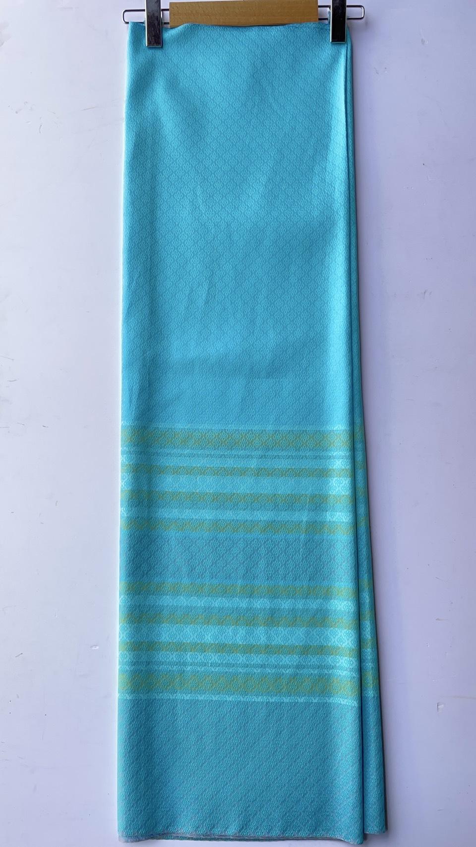 ซิ่น ผ้าไหม ยกดอกมีเชิง ขนาด 1x2หลา ไหมแท้ เฉดสีฟ้าอมเขียว รหัส B7-NY-1001682