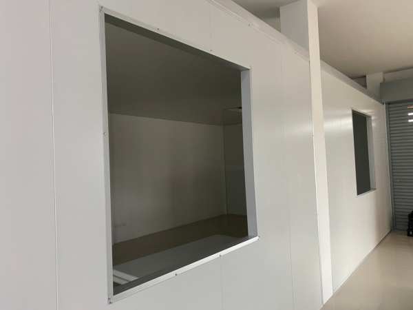 งานกั้นห้อง งานต่อเติม ห้องเก็บอุณหภูมิ ขนาด 4.00x8.00 เมตร