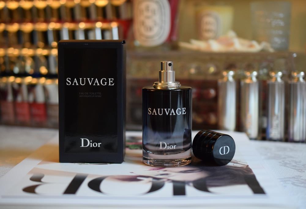 น้ำหอมแท้ Christian Dior Sauvage EDT for men 100ml กล่องซีล