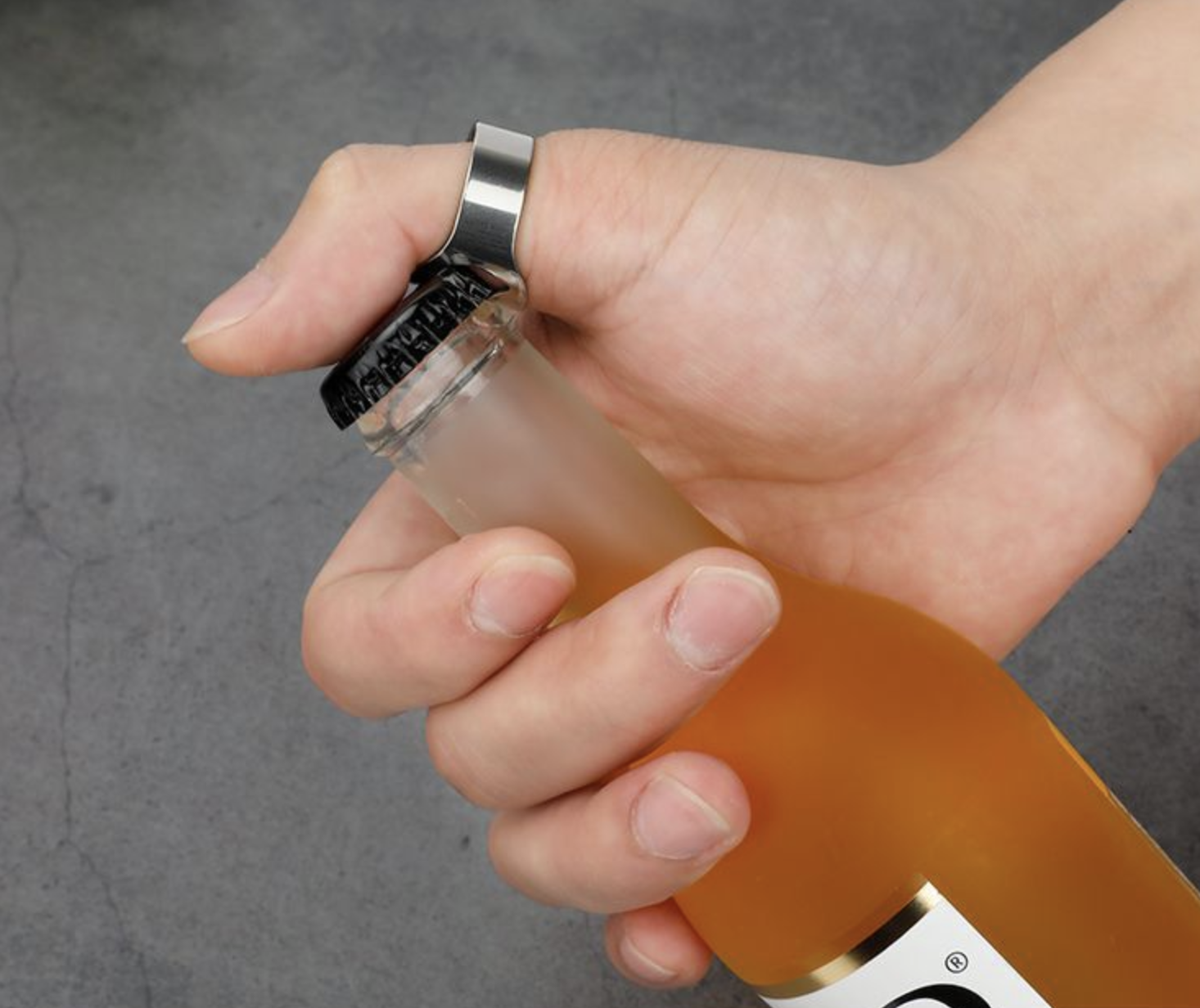 แหวน เปิดขวด