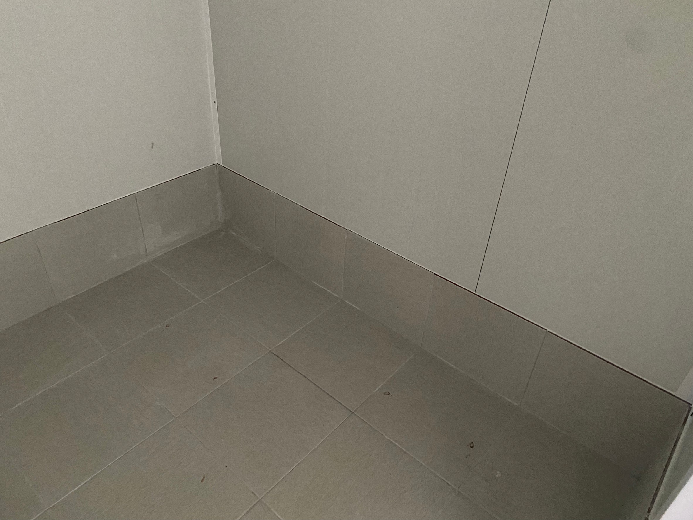 งานกั้นห้อง งานต่อเติม กั้นห้องใต้โครงหลังคาเดิม ขนาด 7.60x9.00 เมตร ไทรน้อย