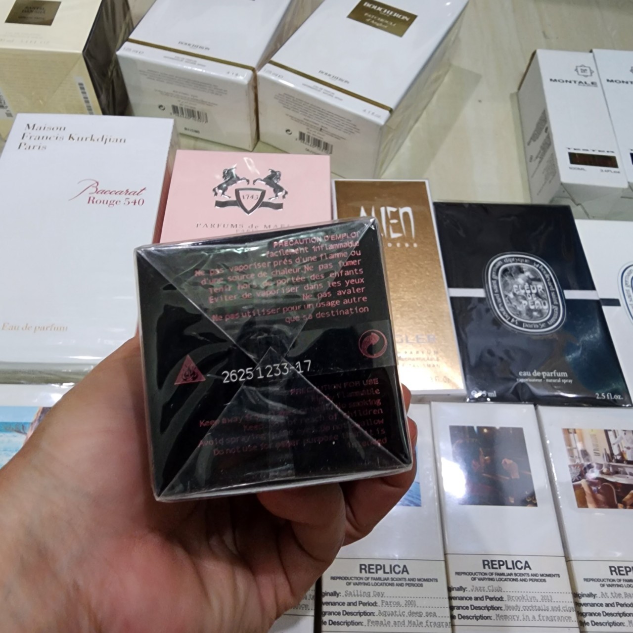 น้ำหอมแท้ Montale Rose Musk Eau De Parfum For Women And Men 100ml กล่องซีล + ถุงกระดาษ รหัส 26251233-17