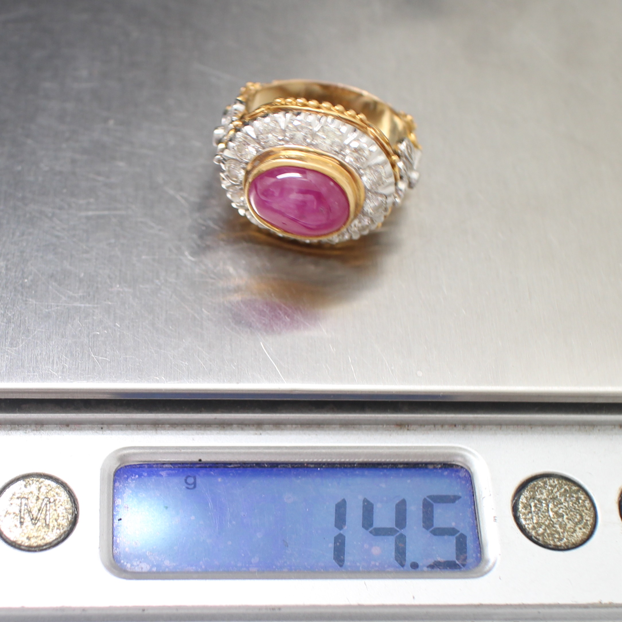 RG250275 แหวนทับทิมล้อมเพชร เพชรแท้ 14 เม็ด 1.40 กะรัต และ 18 เม็ด 0.18 กะรัต ทองแท้ 18k นน.รวม 14.5 กรัม ขนาดแหวน 60