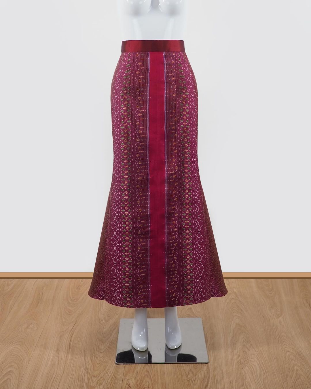 สั่งตัดเย็บกระโปรงผ้าไหม (ไม่รวมผ้า) รหัส CUT-51-121266