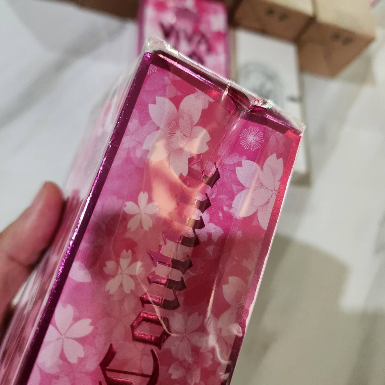 น้ำหอม Juicy Couture Viva La Juicy Petals Please 100ml กล่องซีล กล่องบุบ