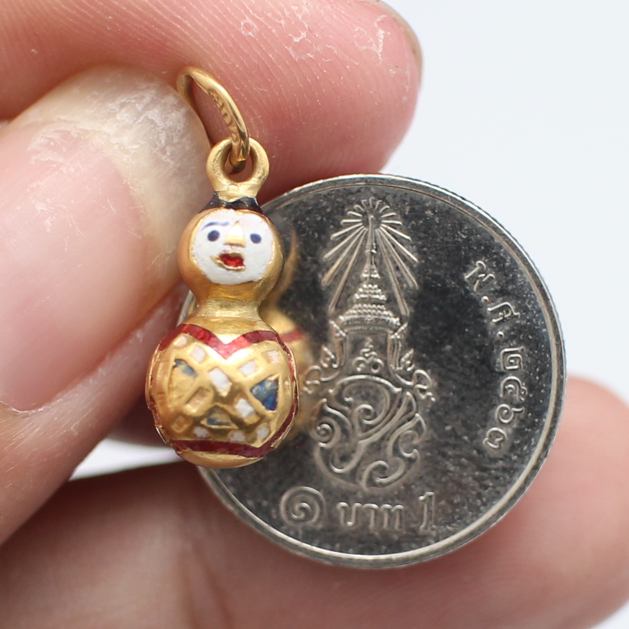 PD25009 จี้ตุ๊กตาทองลงยา ทองแท้ 90% นน.รวม 1.5 กรัม