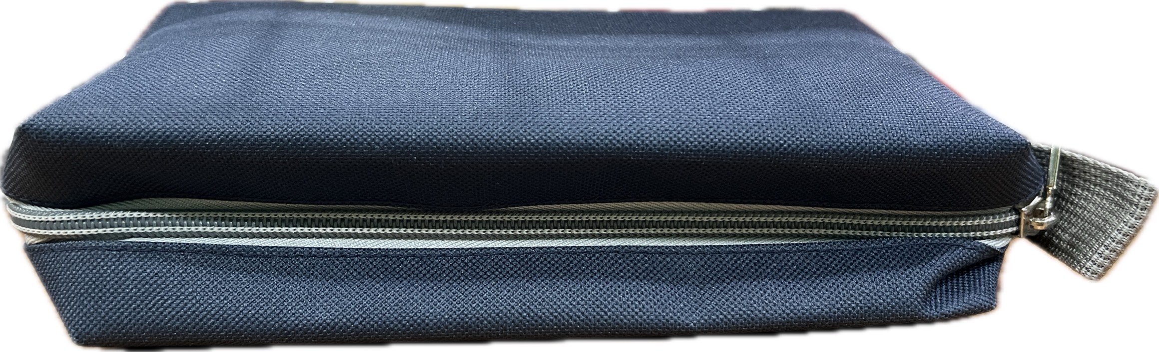 กระเป๋าผ้ากันน้ำทรงกลม มข