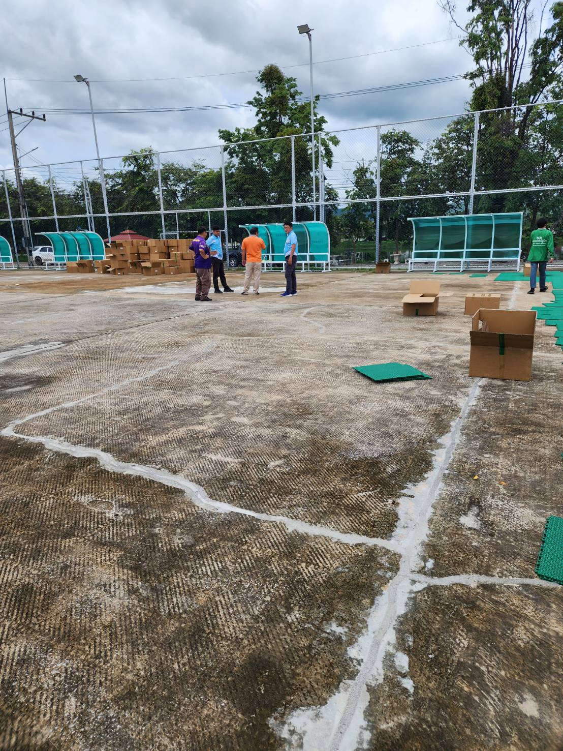 พื้นสนามบาส ไวนิลpvc ใช้ในร่ม รับแรงกระแทกได้ดี