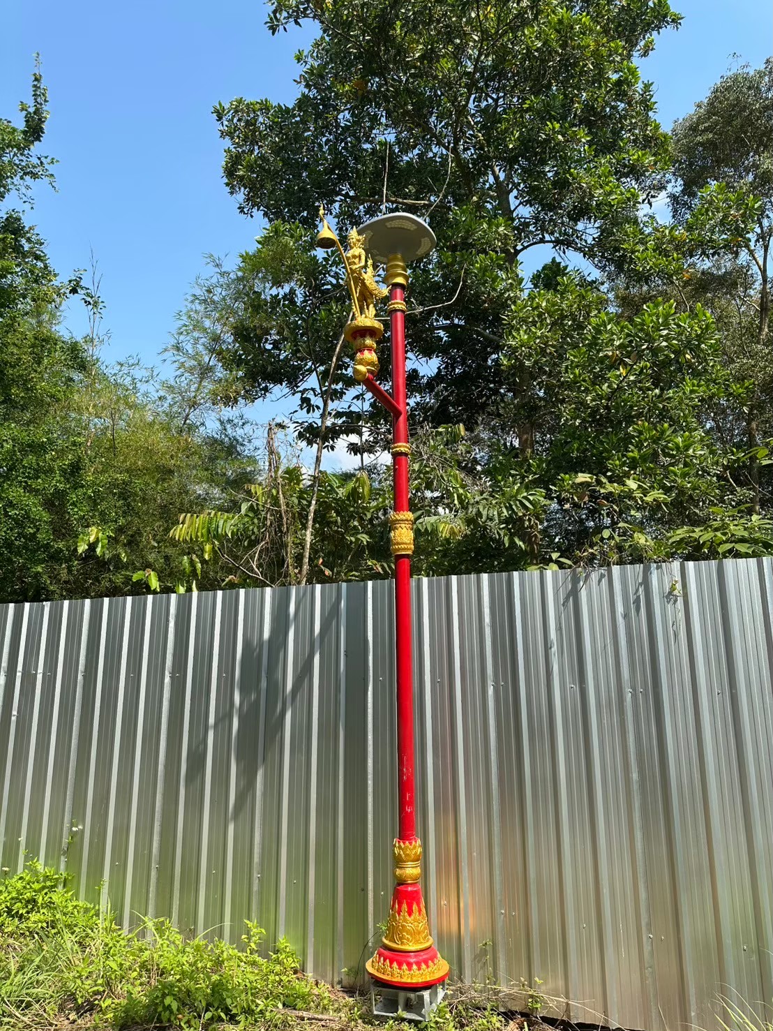 เสาไฟประติมากรรมกินรี “DOS‑K‑38” สูง 4 เมตร สวยงาม ทนทาน ตรงสเปค ติดตั้งง่าย รับประกันคุณภาพ