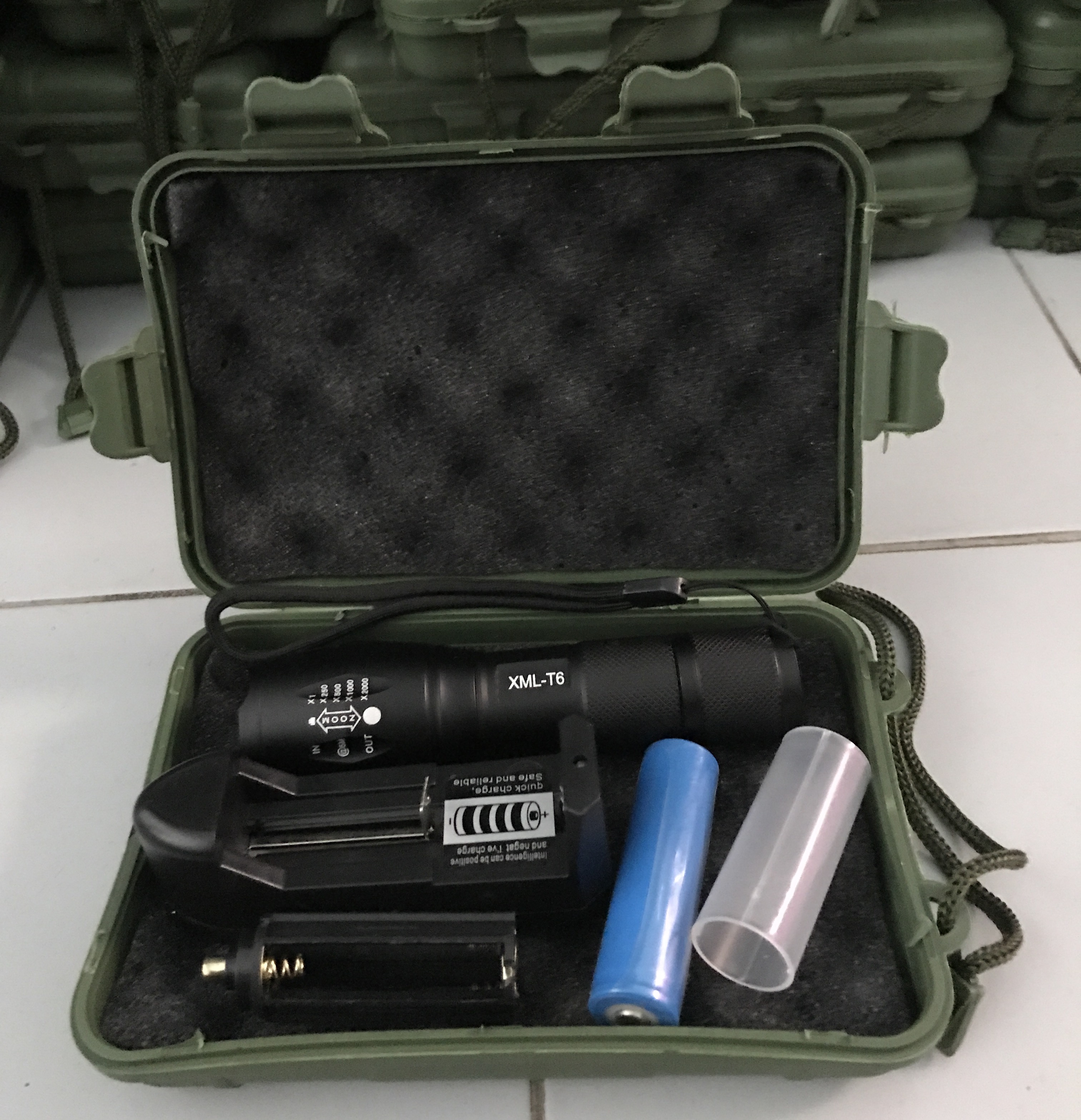 ไฟฉาย turbo light ครบเซ็ต (หลอด cree XML-T6 : 5 โหมด)