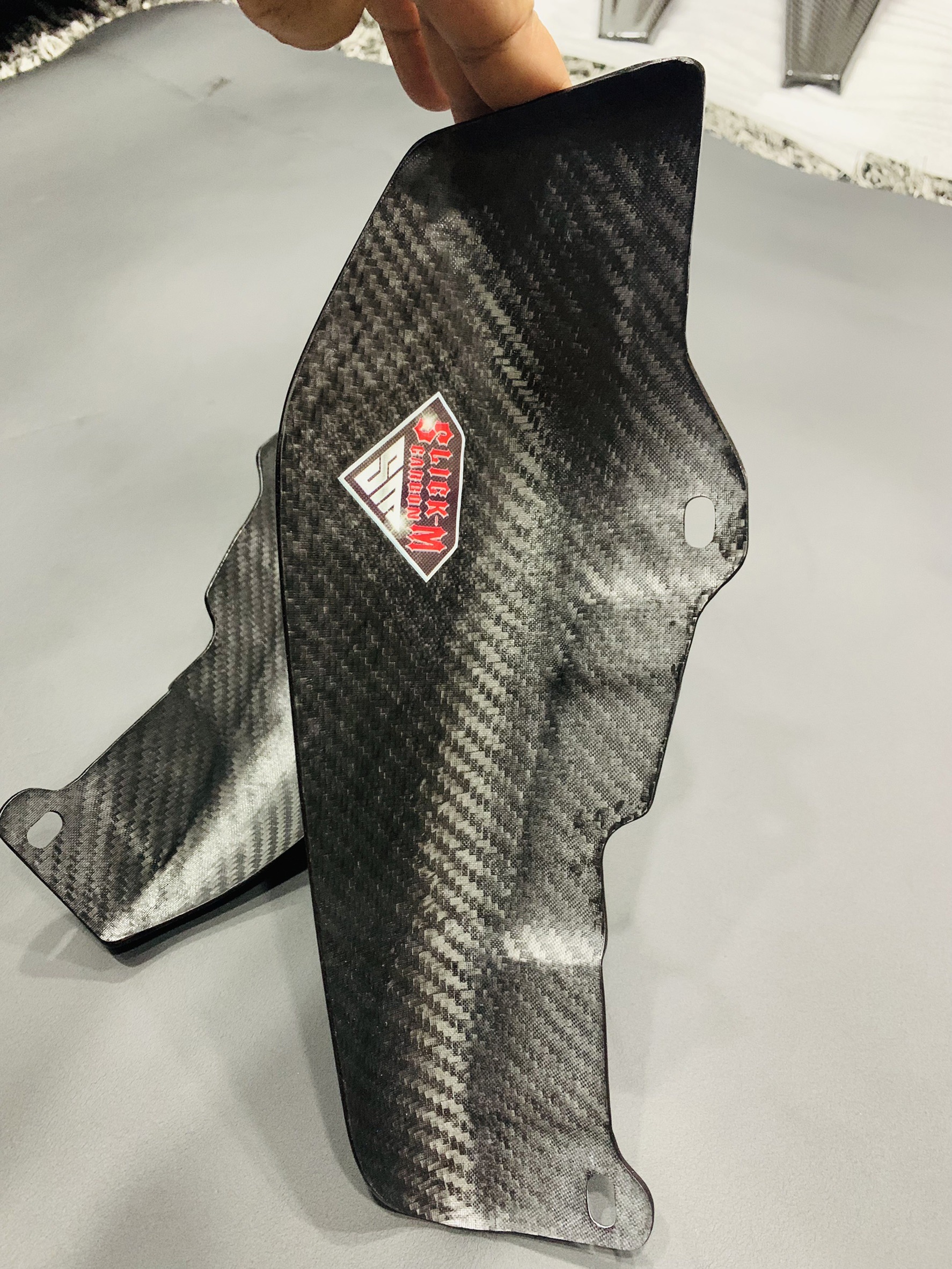 MID-Frame Air Deflector Trim carbon