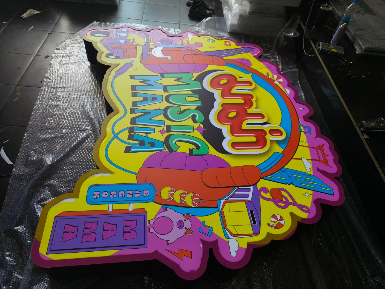 ป้ายไฟซิงค์ (หน้าไวนิล) มาม่า ขนาด 163x200 cm