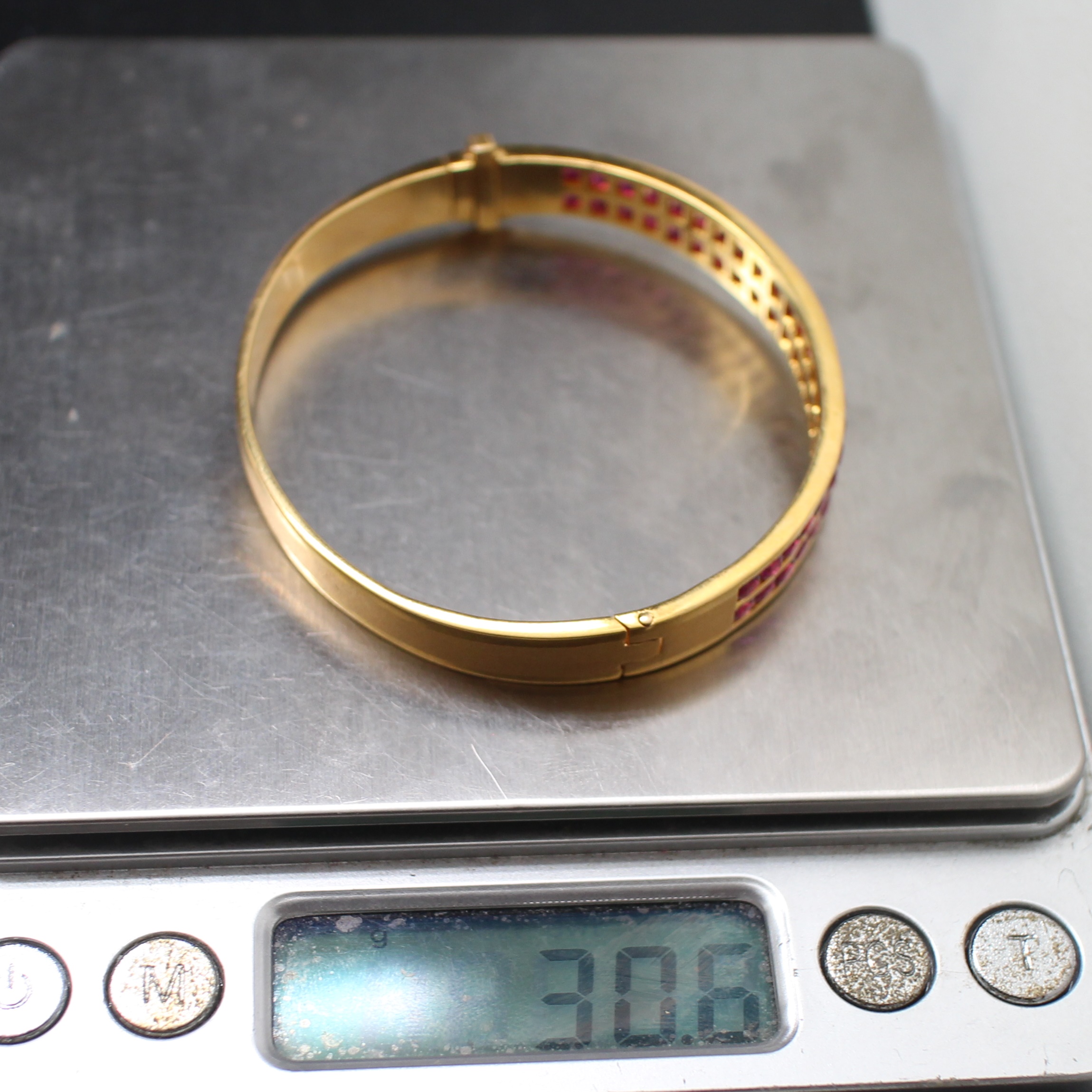 BL25081 กำไลทับทิมเจียรไน 2 แถว ครึ่งวง ทองแท้ 90% นน.รวม 30.6 กรัม เส้นผ่านศูนย์กลาง 5.5 ซม.