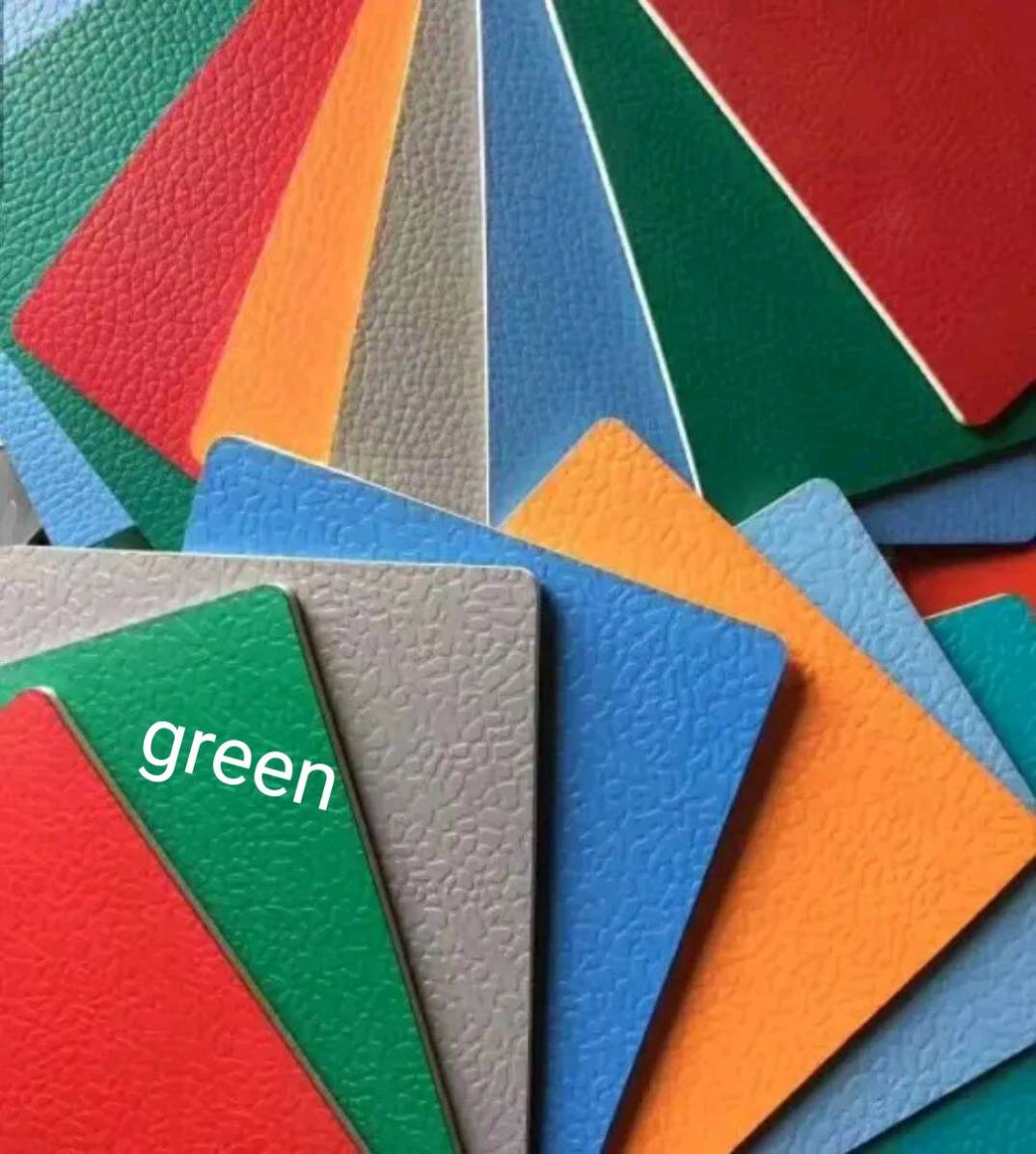 รับติดตั้งพื้นไวนิล PVCสนามแบดมินตัน สนามกีฬา ทุกชนิดมาตรฐานสากล