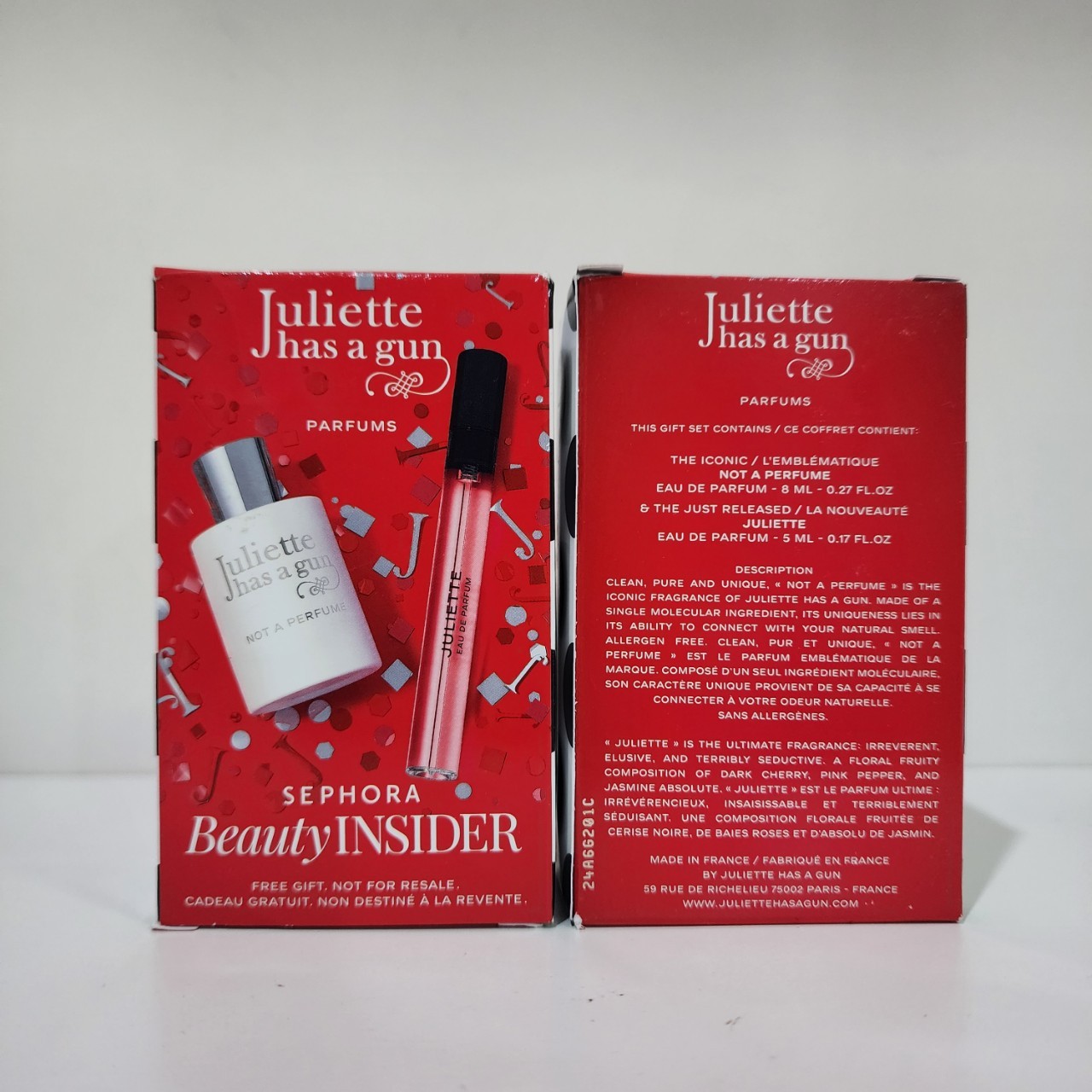 น้ำหอมจิ๋วมินิ Juliette Has A Gun Set (มีกล่อง) ในชุดประกอบด้วย - Not A Perfume 8ml ขวดจิ๋ว - Juliette 5ml ขวดเสปรย์ ( Mini Perfume น้ำหอมขนาดพกพา) น้ำหอมจิ๋วมินิแบบทดลองแบบสเปรย์ พกพาก็สะดวกใช้ฉีดตามจุดชีพจร