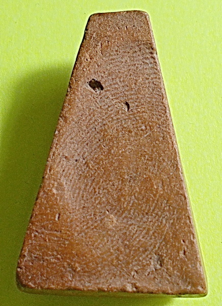 ผงสุพรรณ กรุโบสถ์ใหม่ หลวงพ่อมุ่ย วัดดอนไร่ สุพรรณบุรี ปี 2511