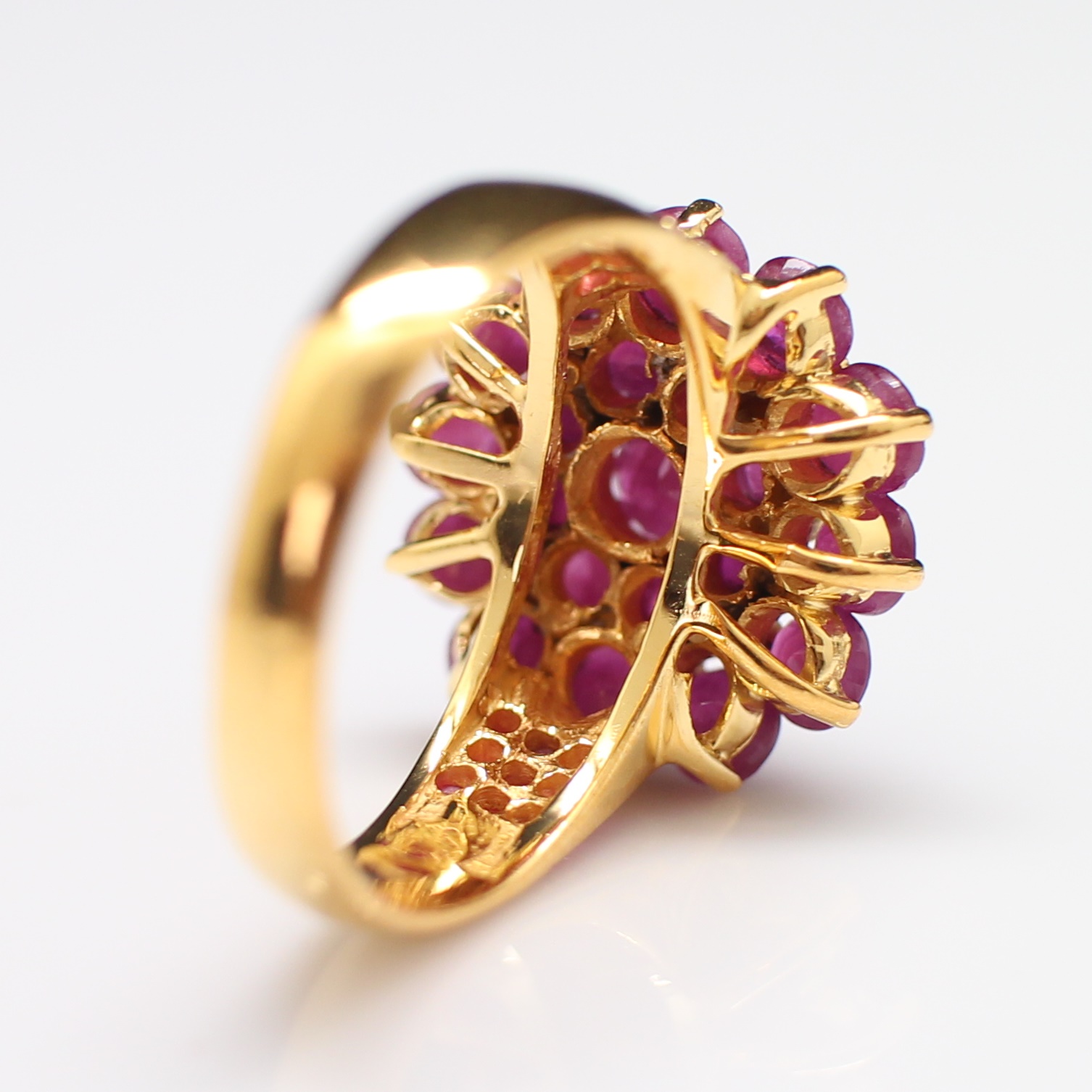 RG250166 แหวนทับทิมดอกไม้ ทองแท้ 90% นน.รวม 7.9 กรัม ขนาดแหวน 56 พลอยรุ่นเก่า สวย