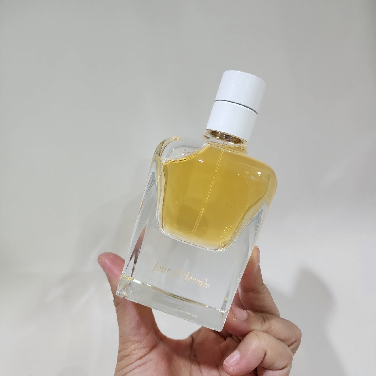 น้ำหอมแท้ Hermes Jour D’Hermes Eau de Parfum 85ml กล่องเทสเตอร์ น้องเลิกผลิตแล้ว เก่าเก็บของต้องมี